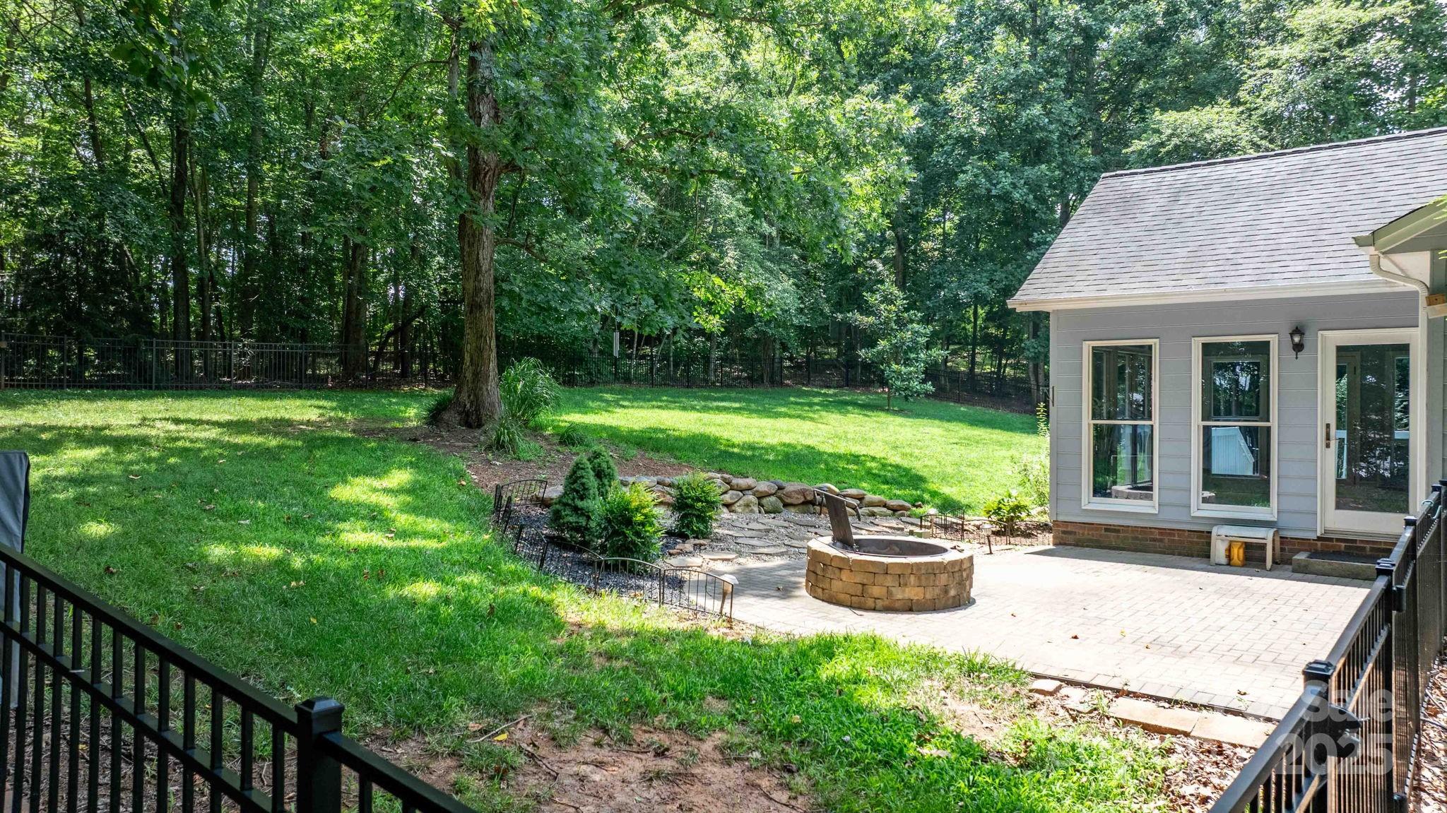 4007 Black Oak Road
