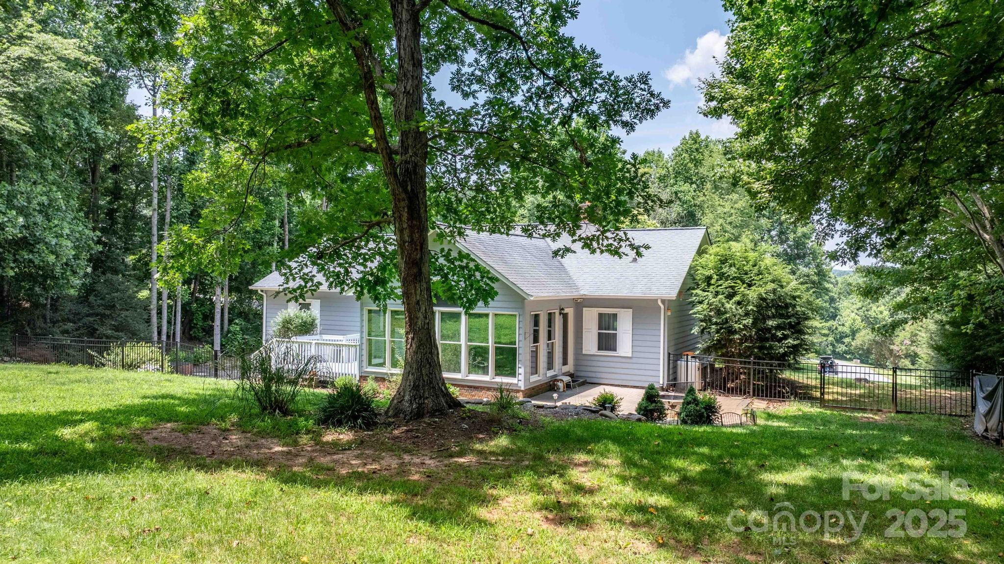 4007 Black Oak Road