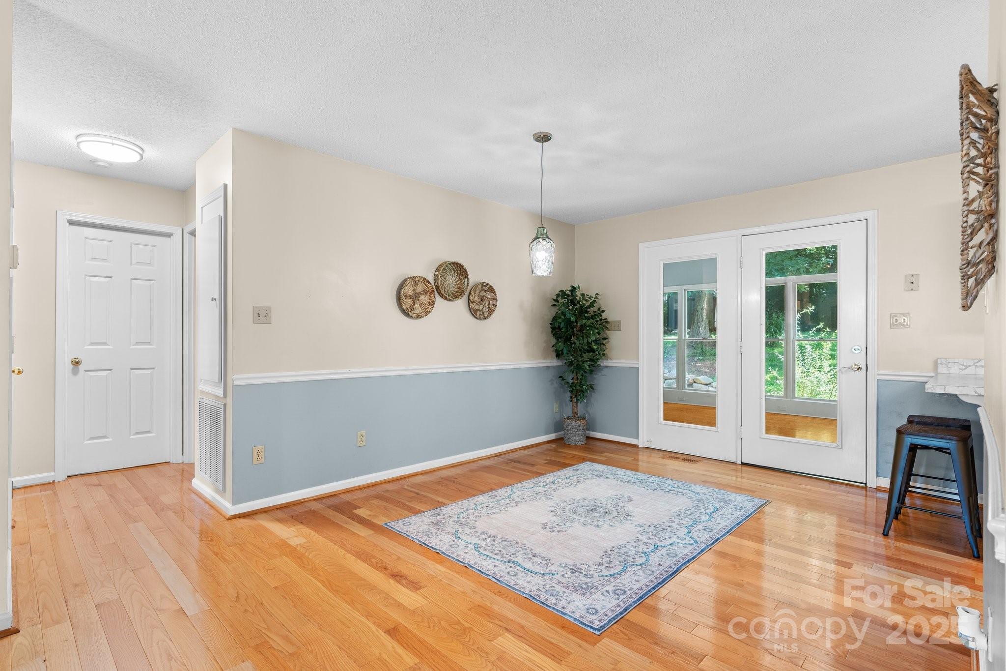 4007 Black Oak Road