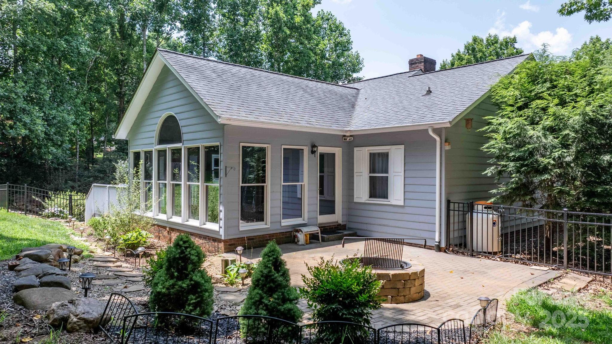 4007 Black Oak Road