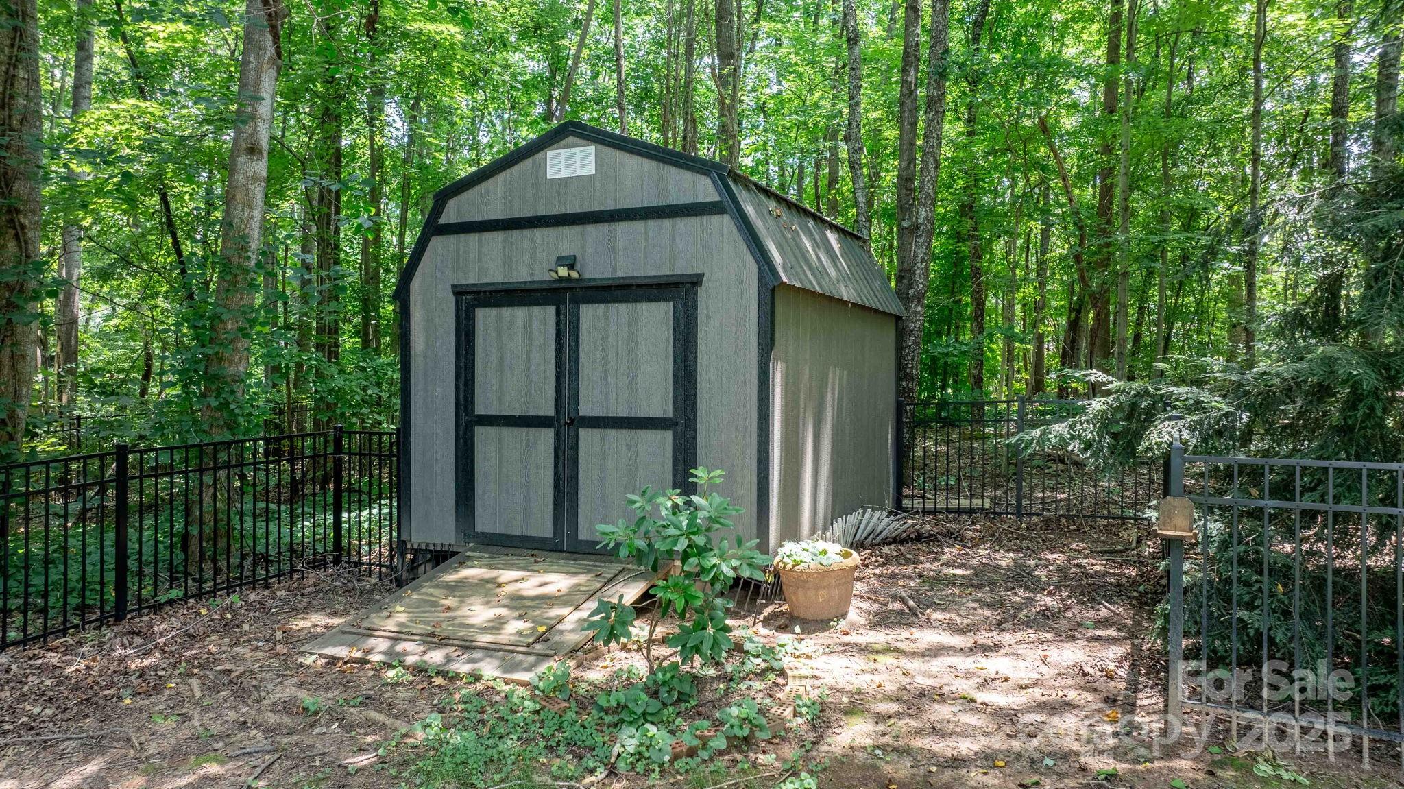 4007 Black Oak Road