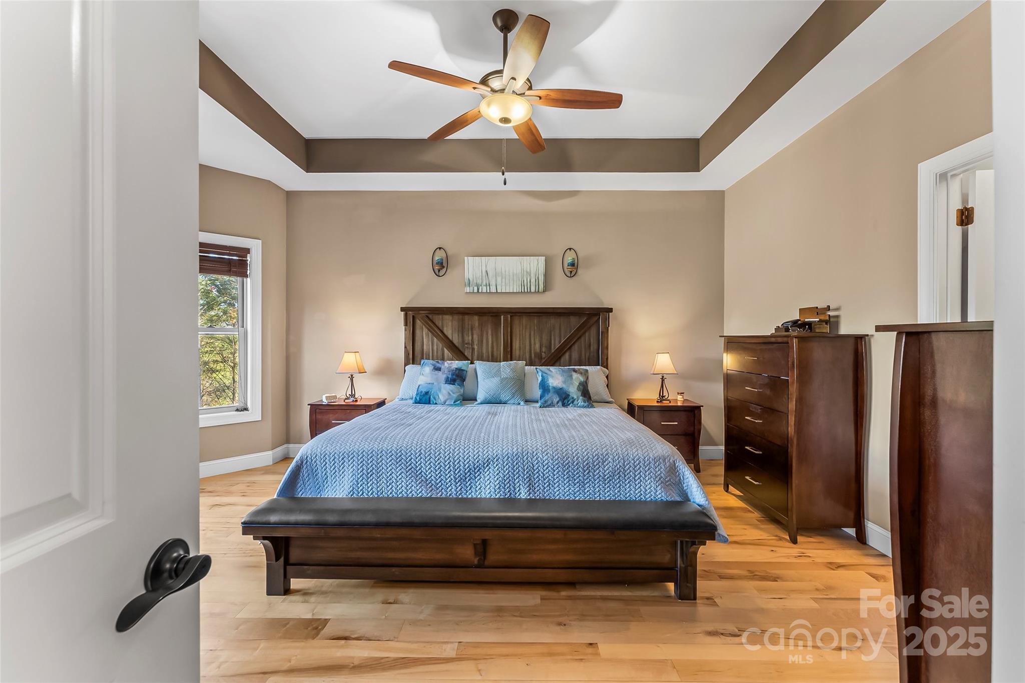 5346 Oak Crest Lane