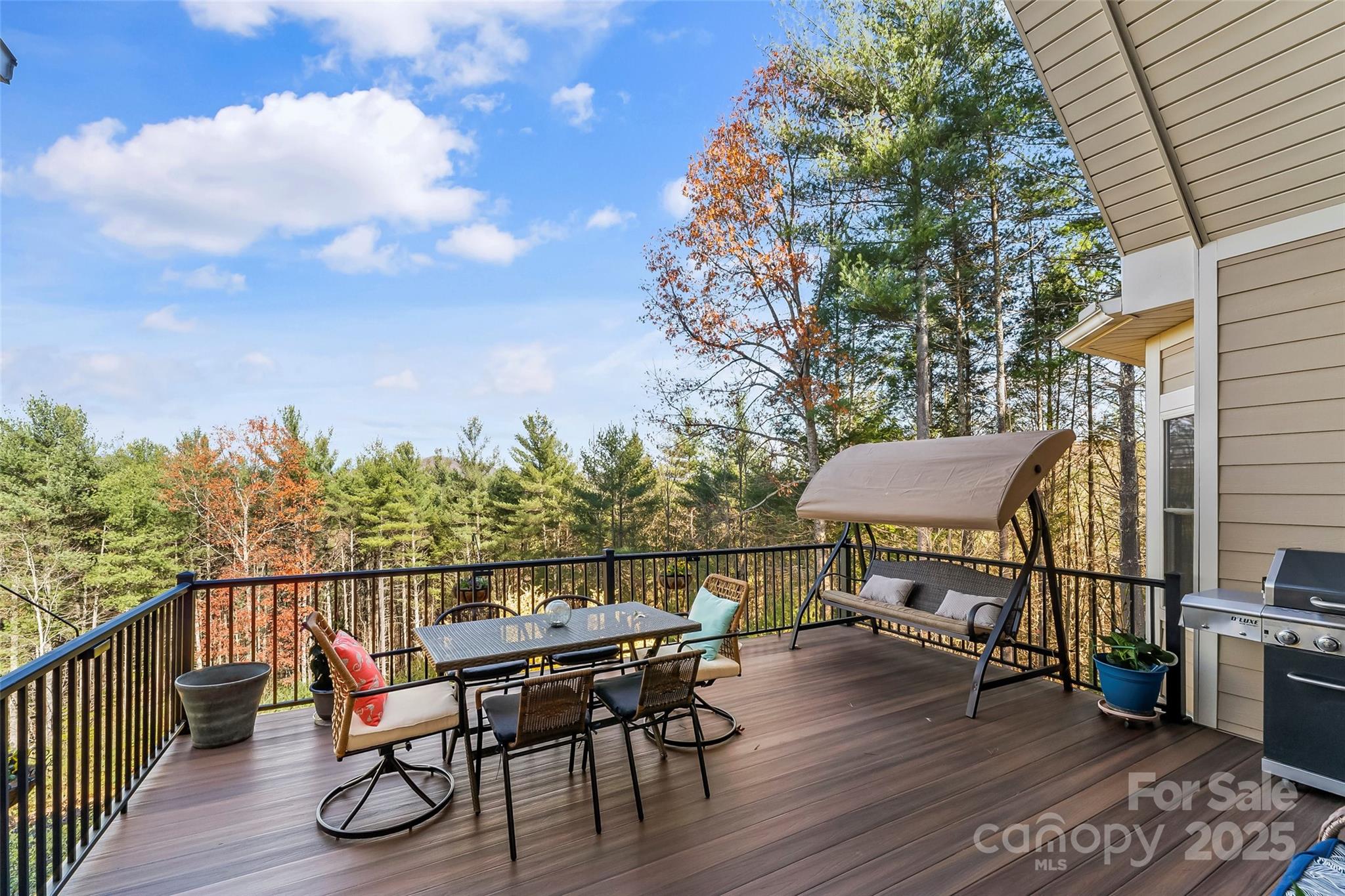 5346 Oak Crest Lane