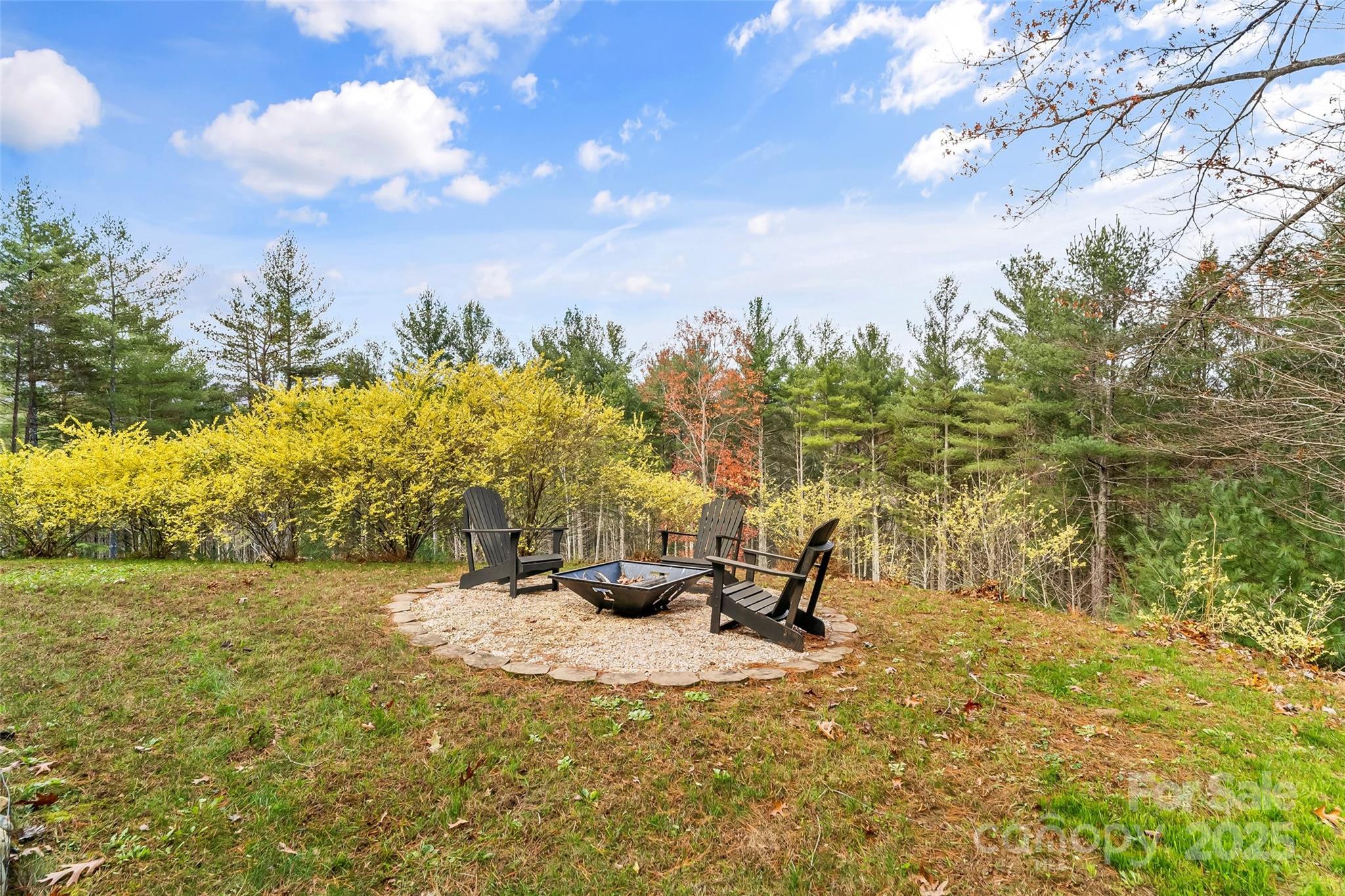 5346 Oak Crest Lane