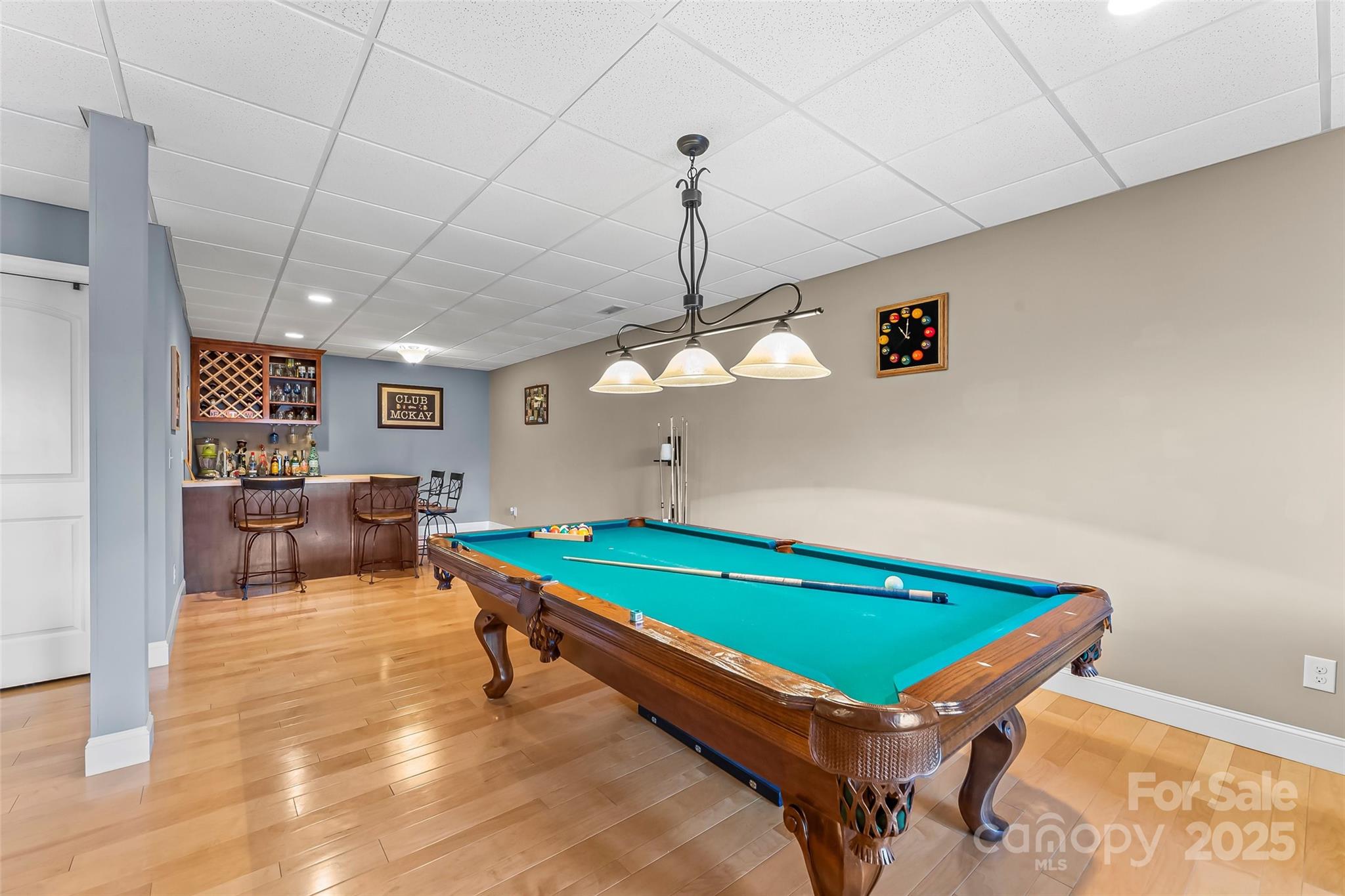 5346 Oak Crest Lane