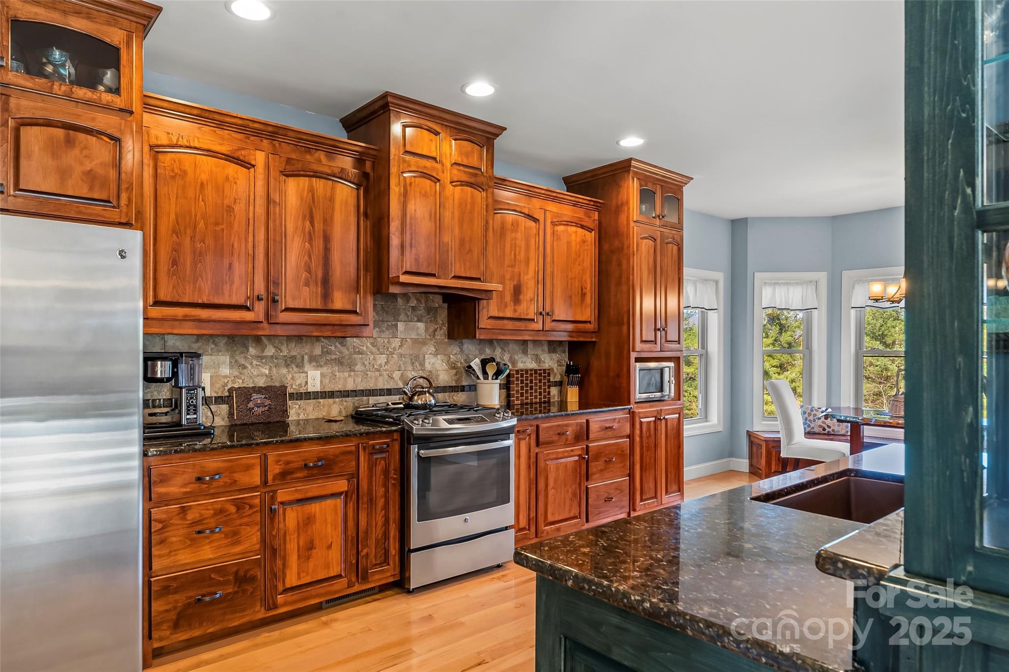 5346 Oak Crest Lane