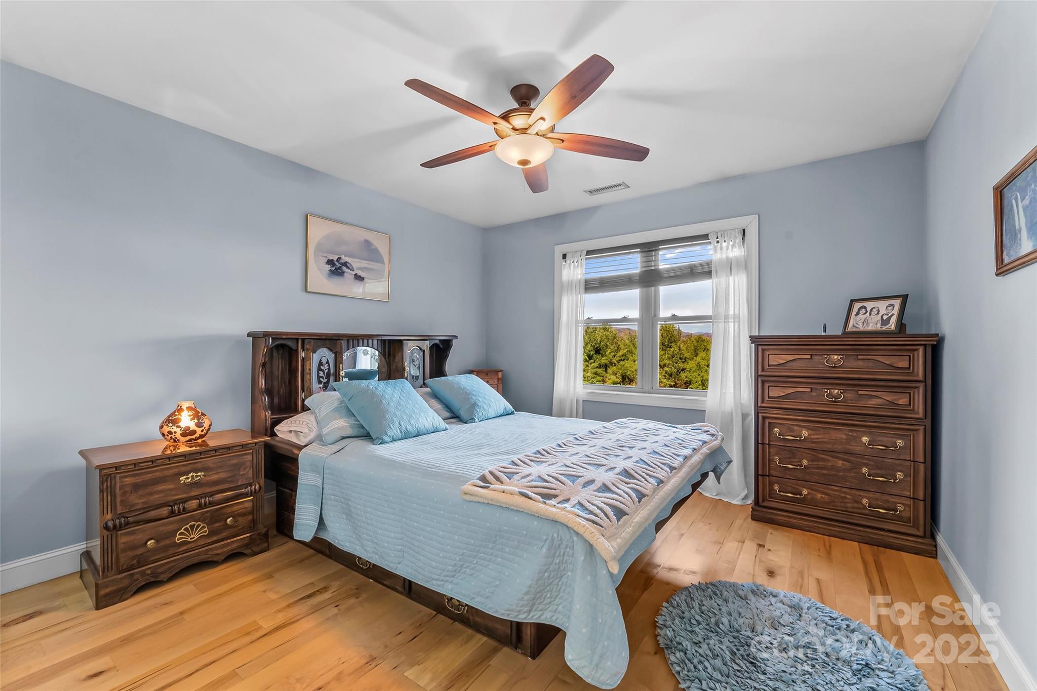 5346 Oak Crest Lane
