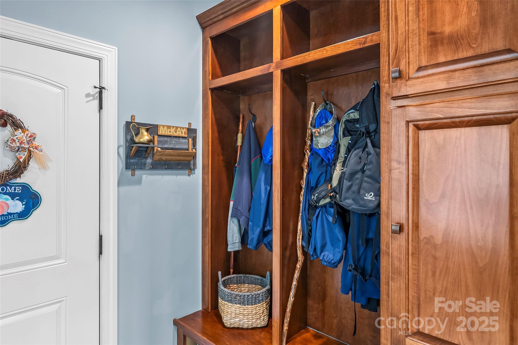 5346 Oak Crest Lane