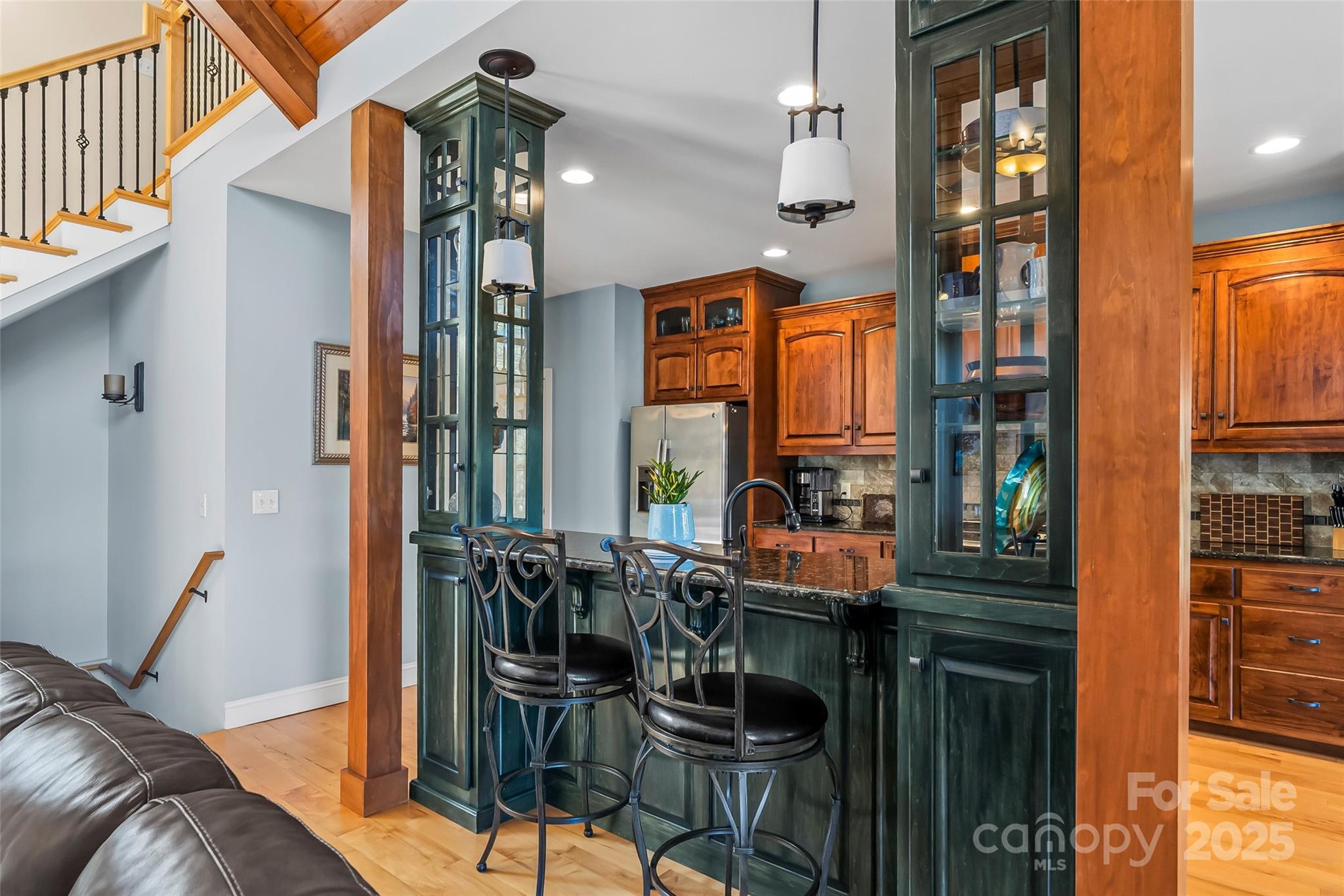 5346 Oak Crest Lane