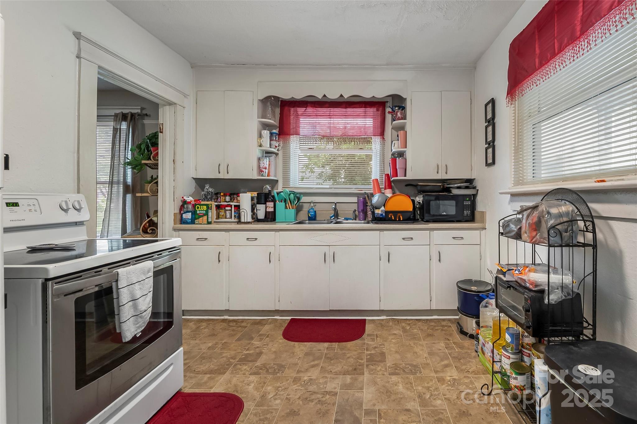 713 3RD Street SE