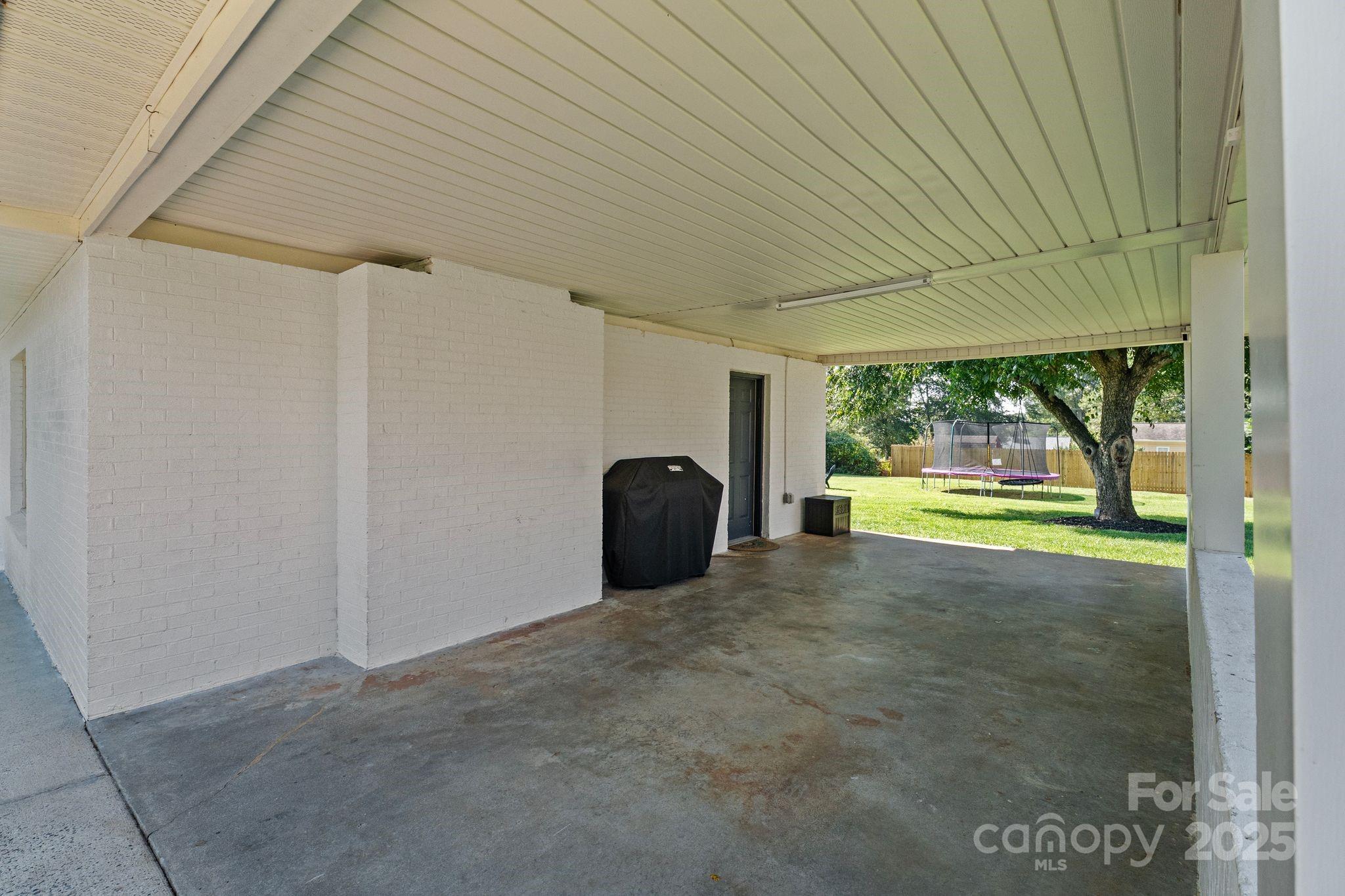 5703 Valley Field Road