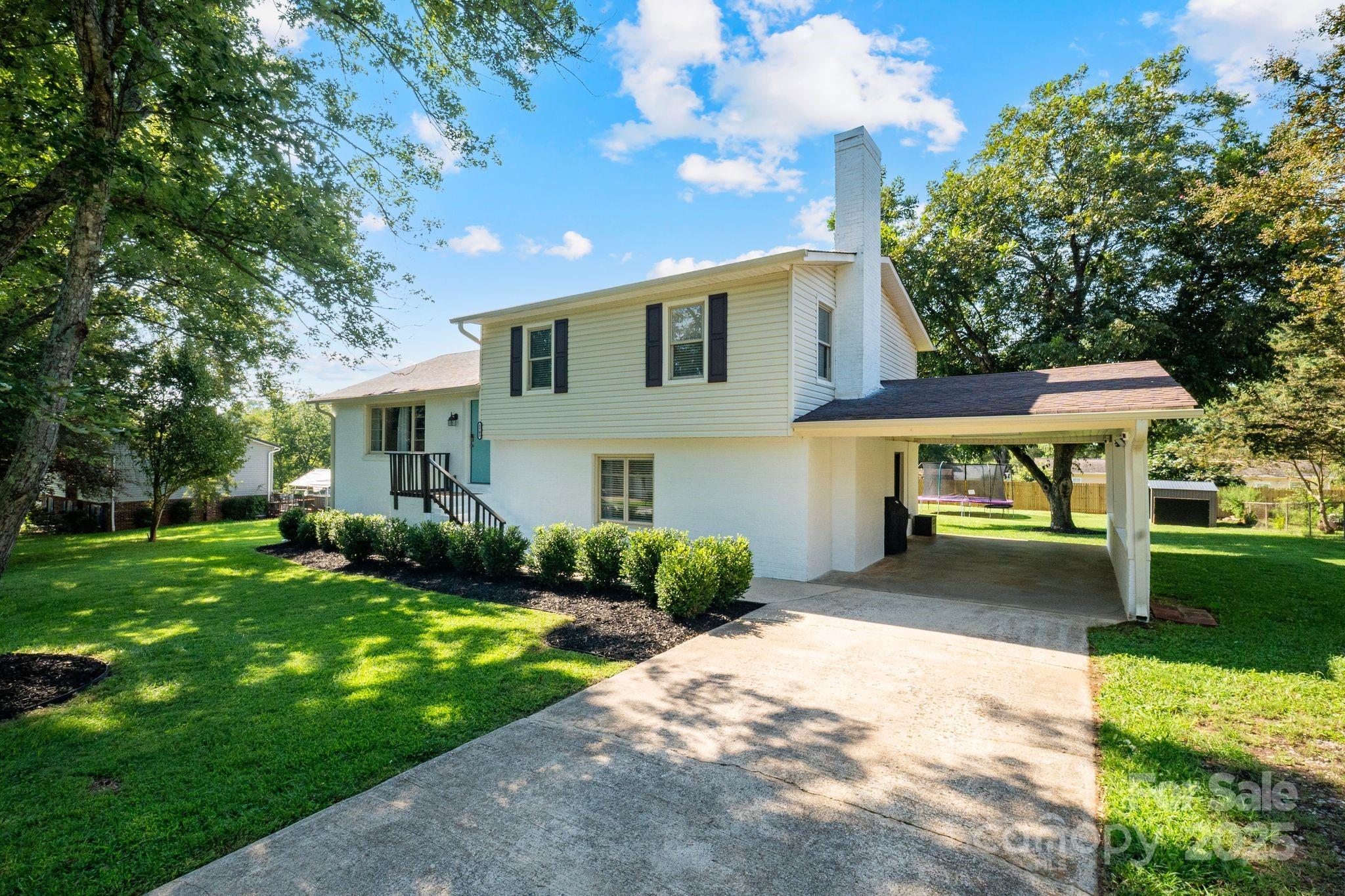5703 Valley Field Road