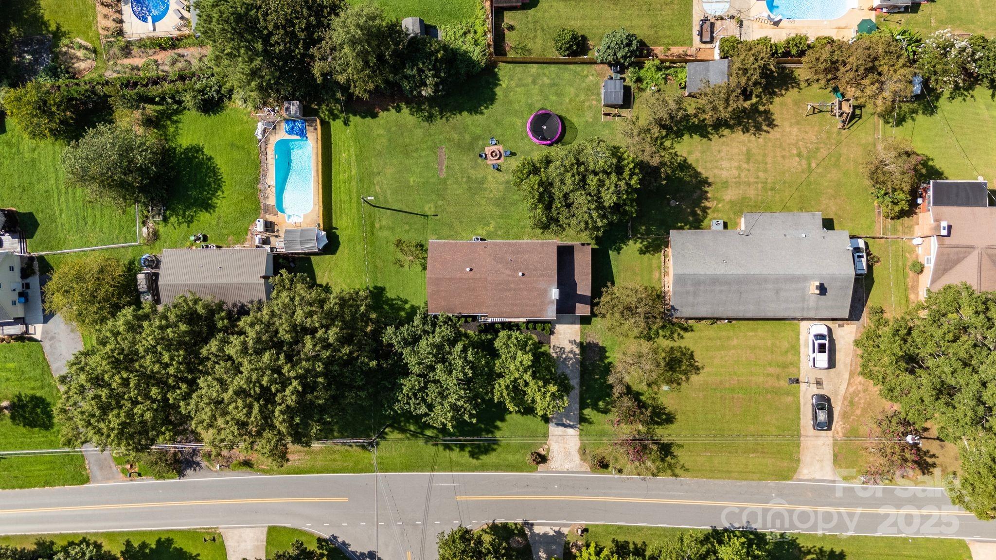5703 Valley Field Road