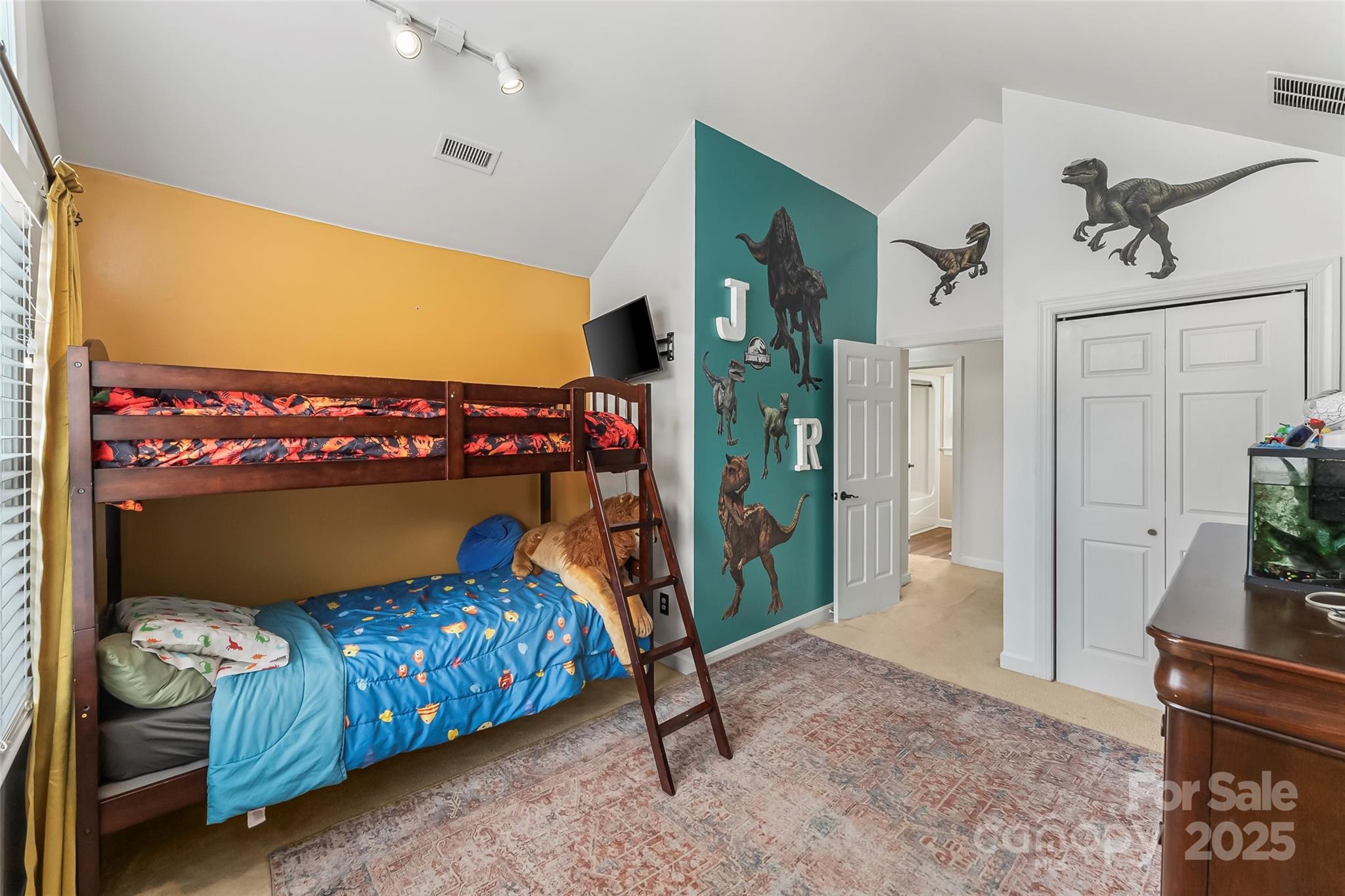 3765 11th Street NE