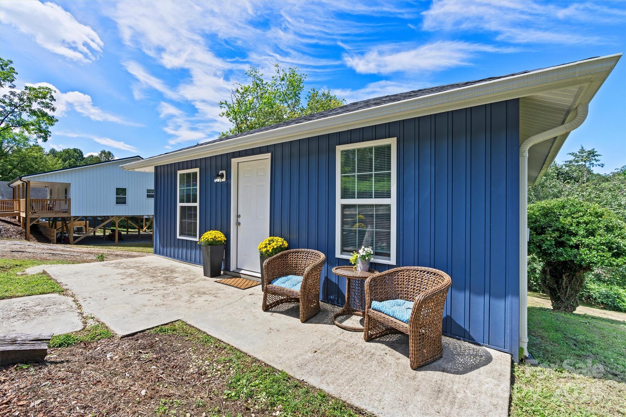 428 Folk Street NW