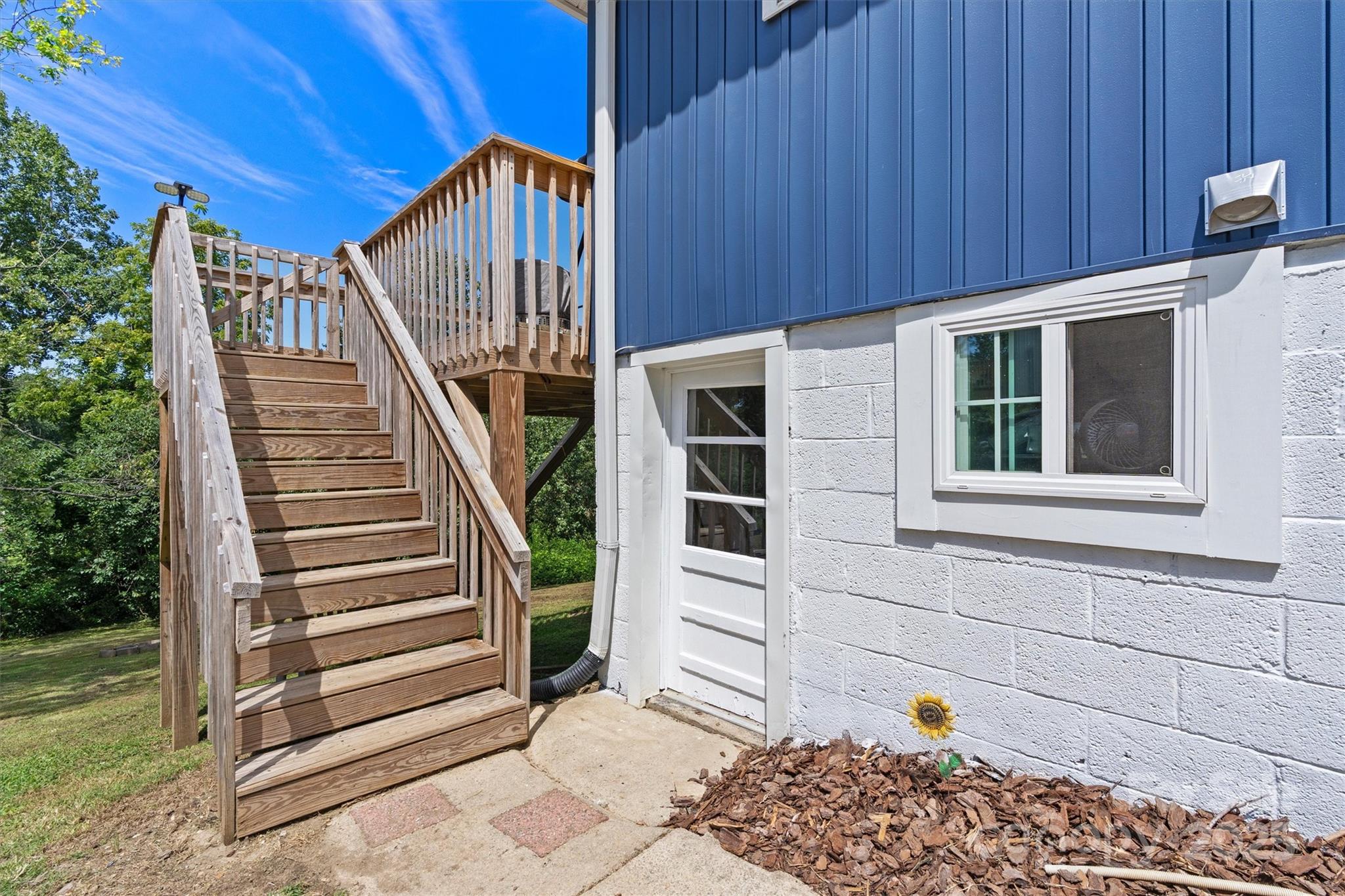 428 Folk Street NW