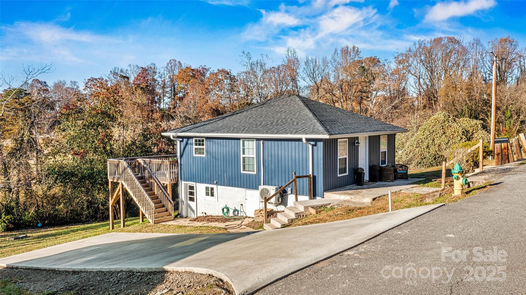 428 Folk Street NW