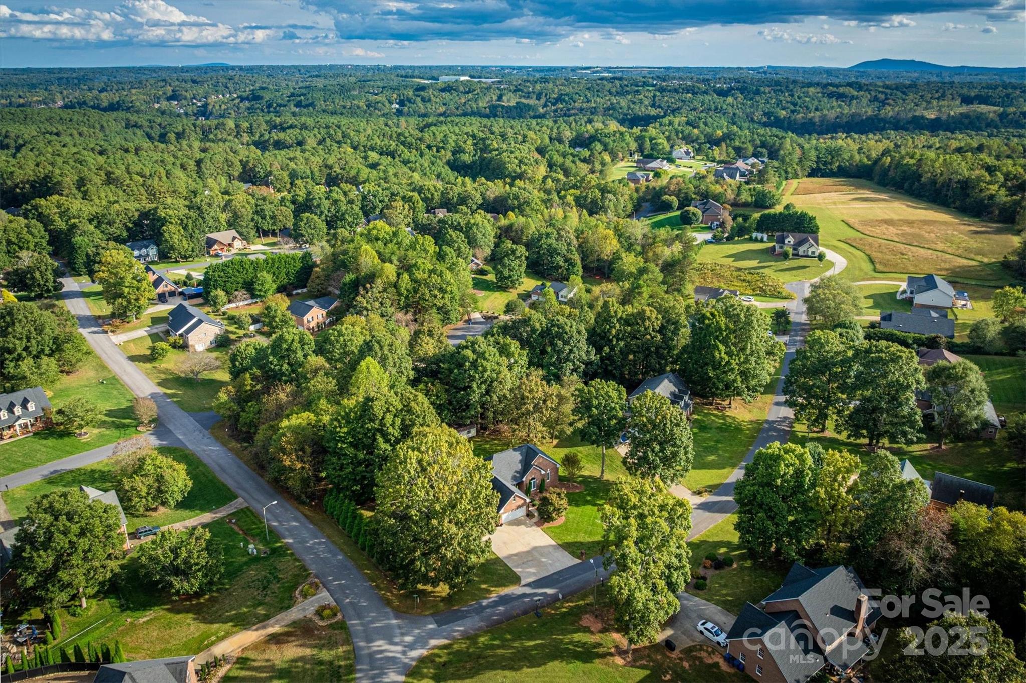 11 Greenway Drive