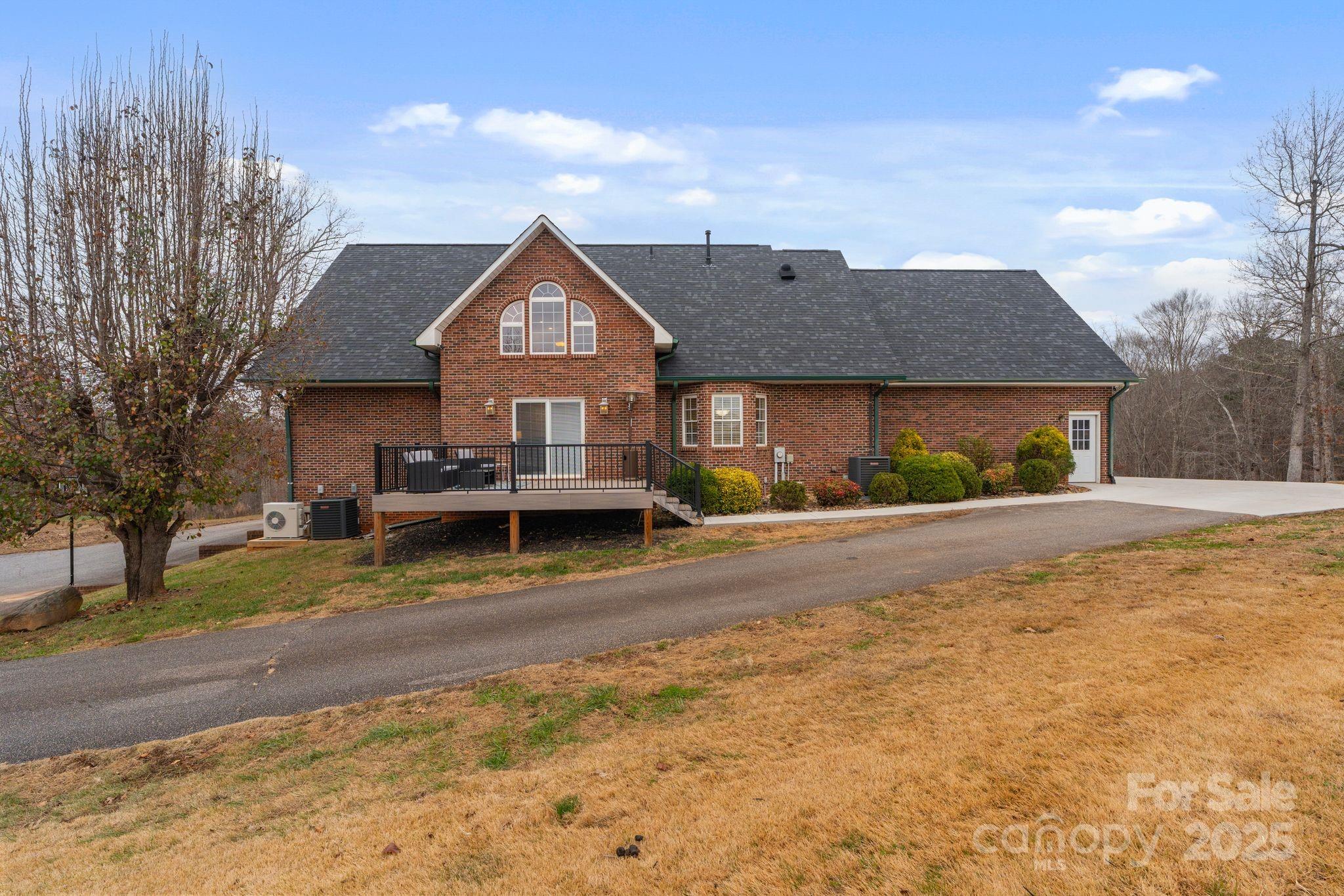 241 Taylor Circle