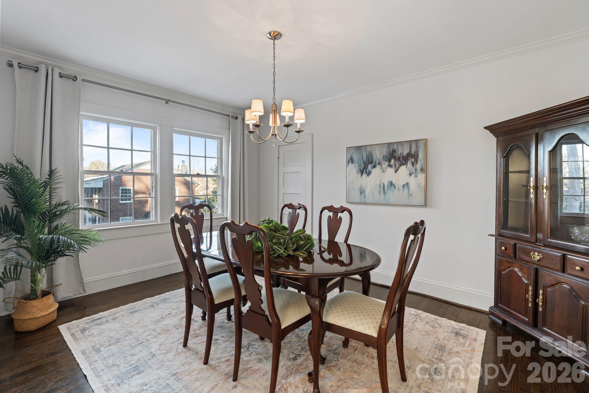 26 6TH Avenue NW
