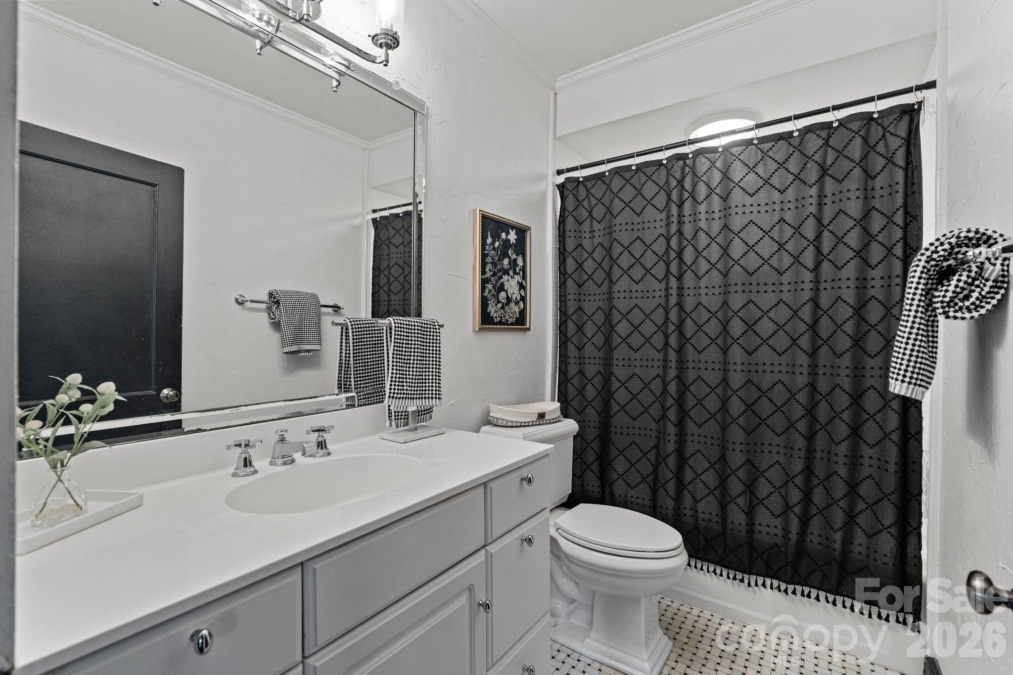26 6TH Avenue NW