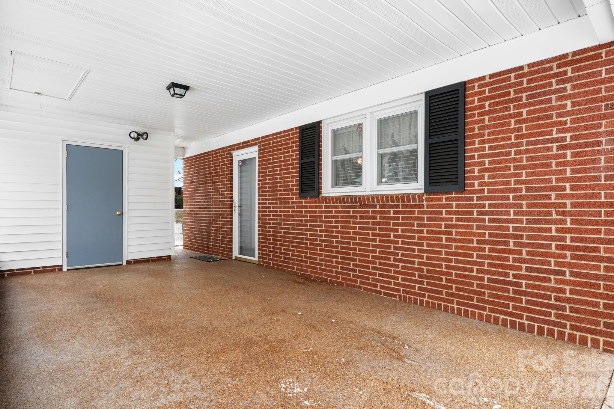 1802 33rd Street NE