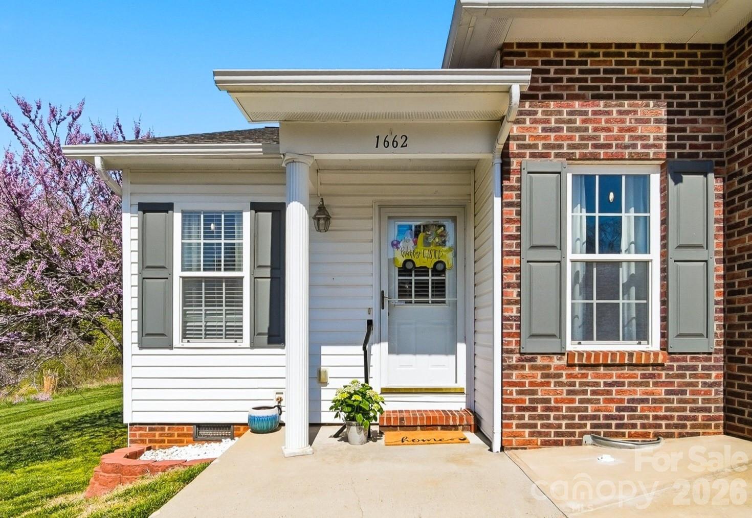 1662 Golden Cedar Lane