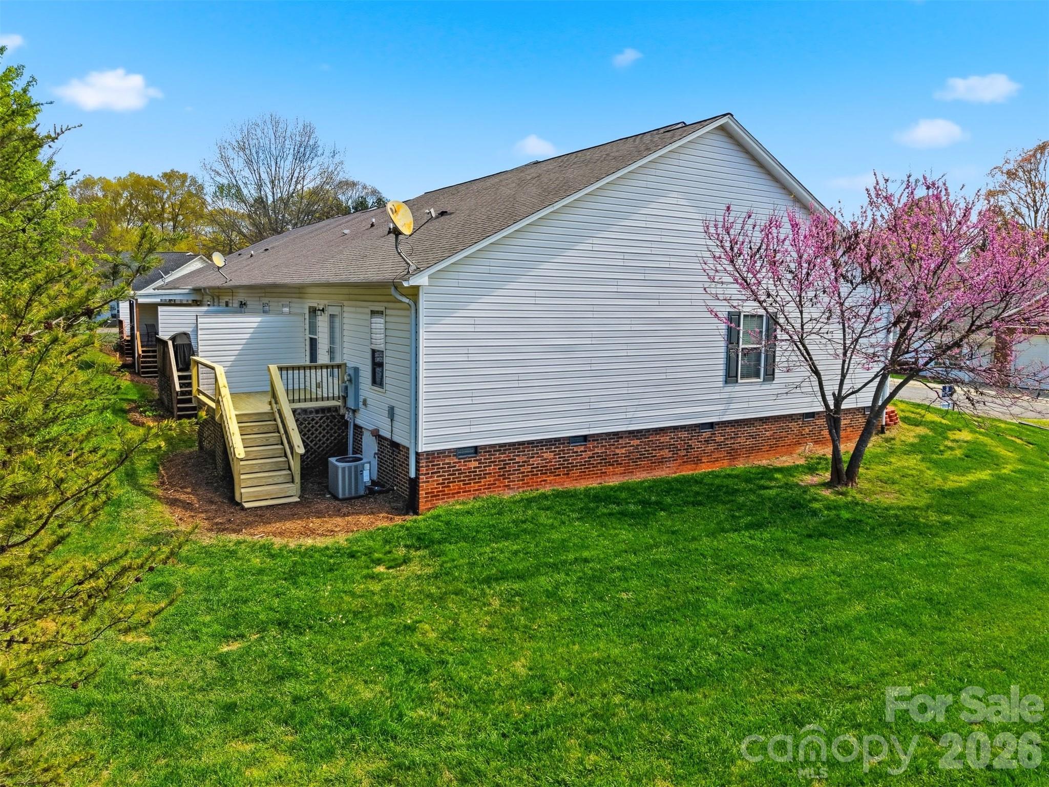 1662 Golden Cedar Lane