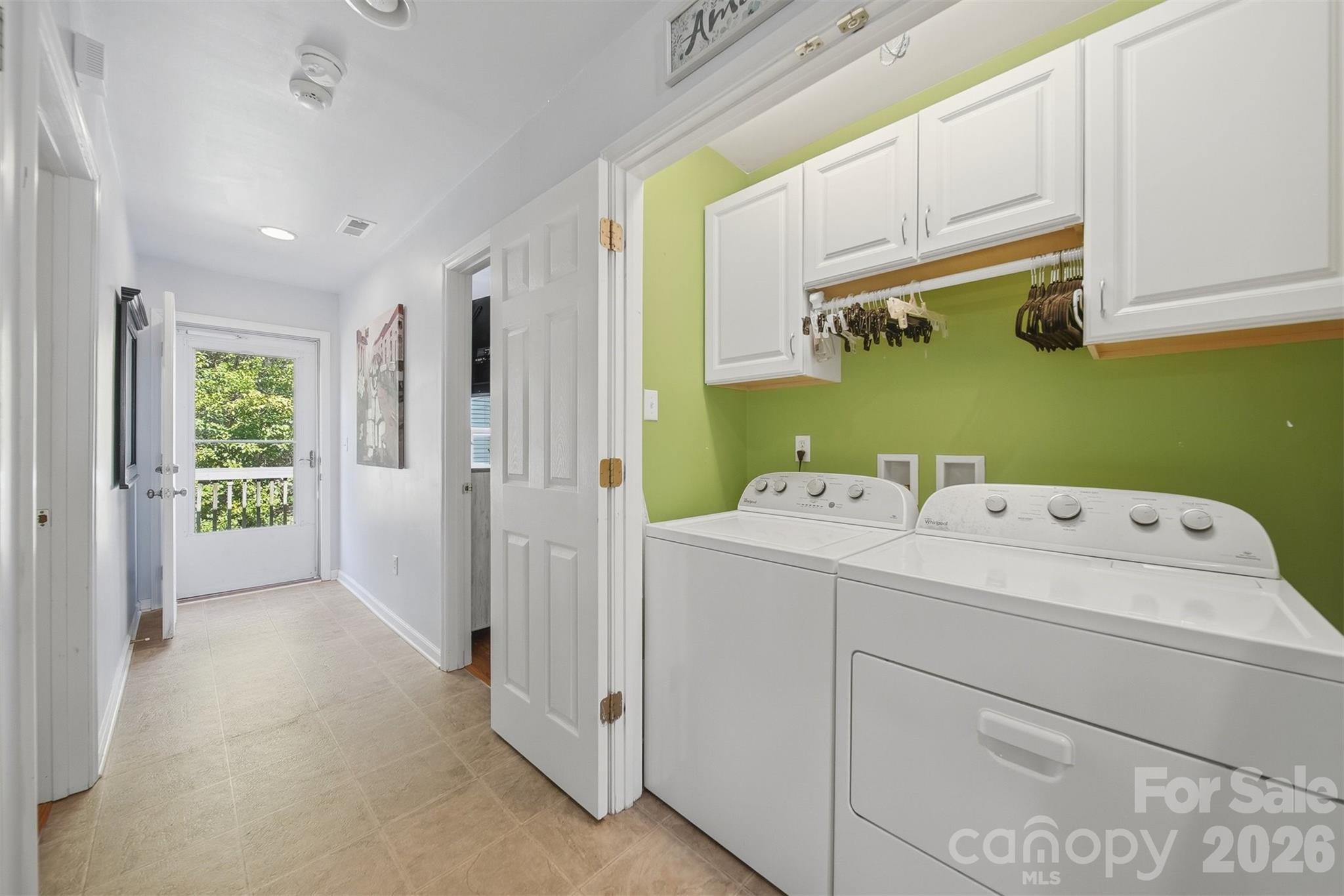 1662 Golden Cedar Lane
