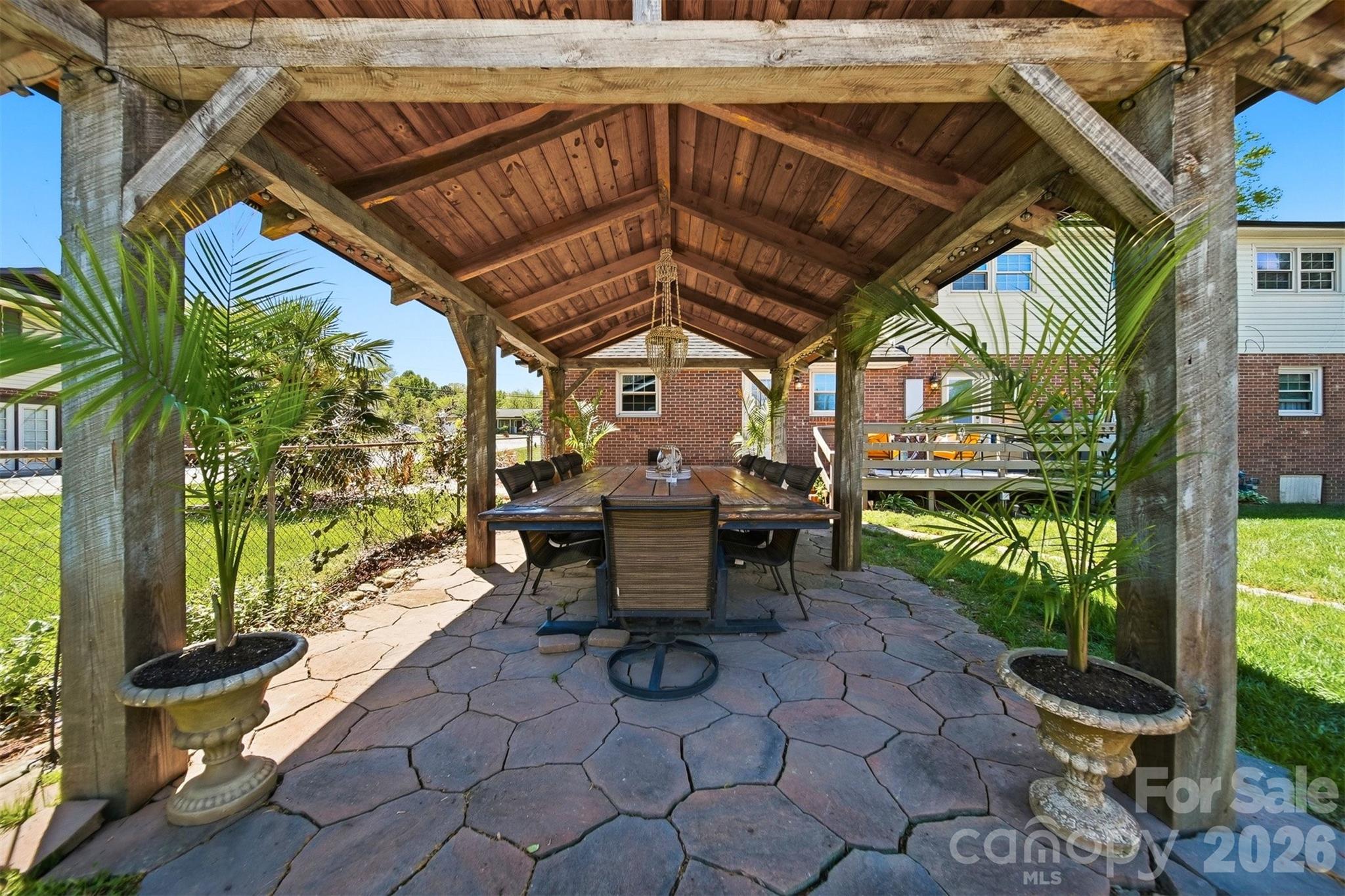 2315 29th Avenue Drive NE