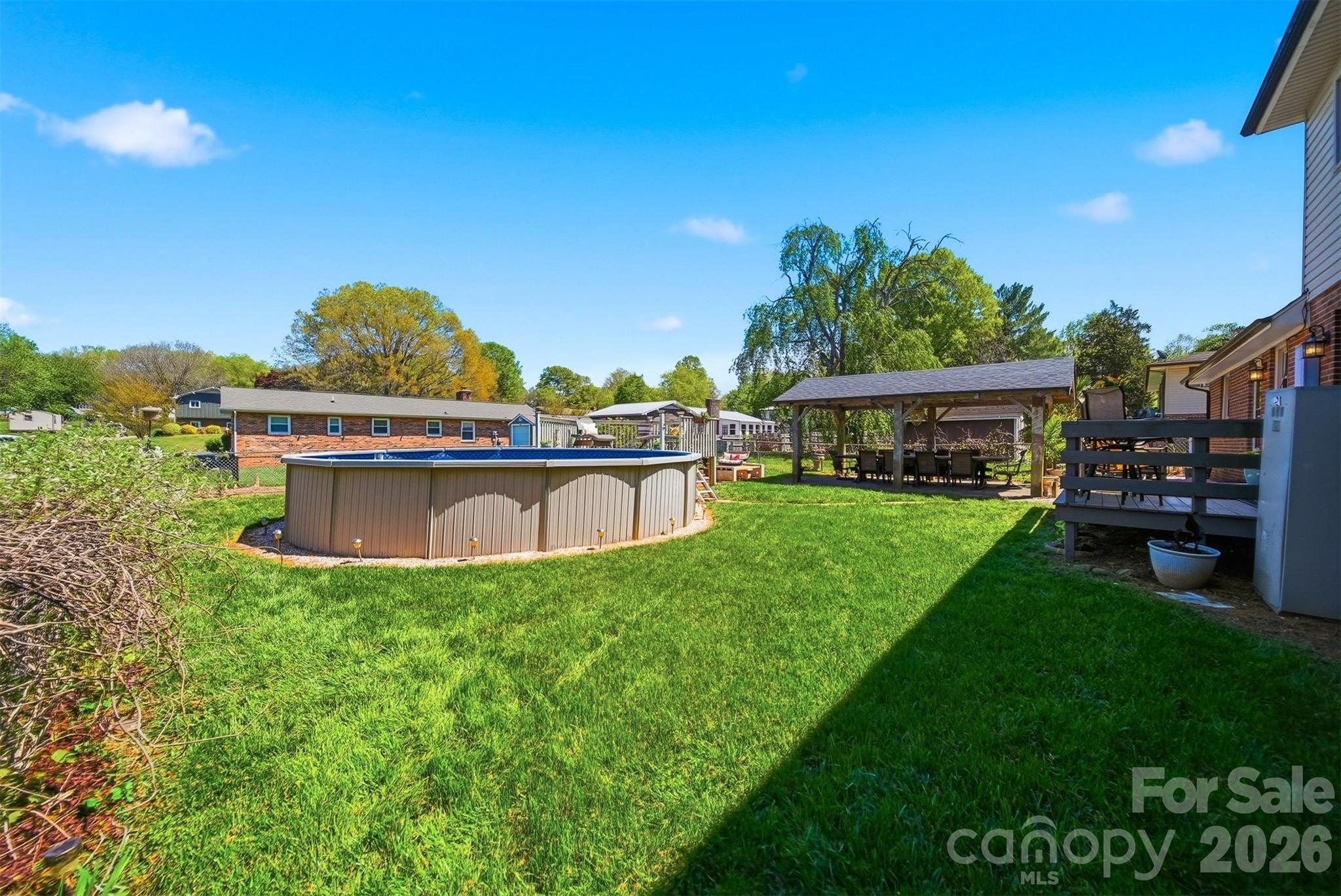2315 29th Avenue Drive NE