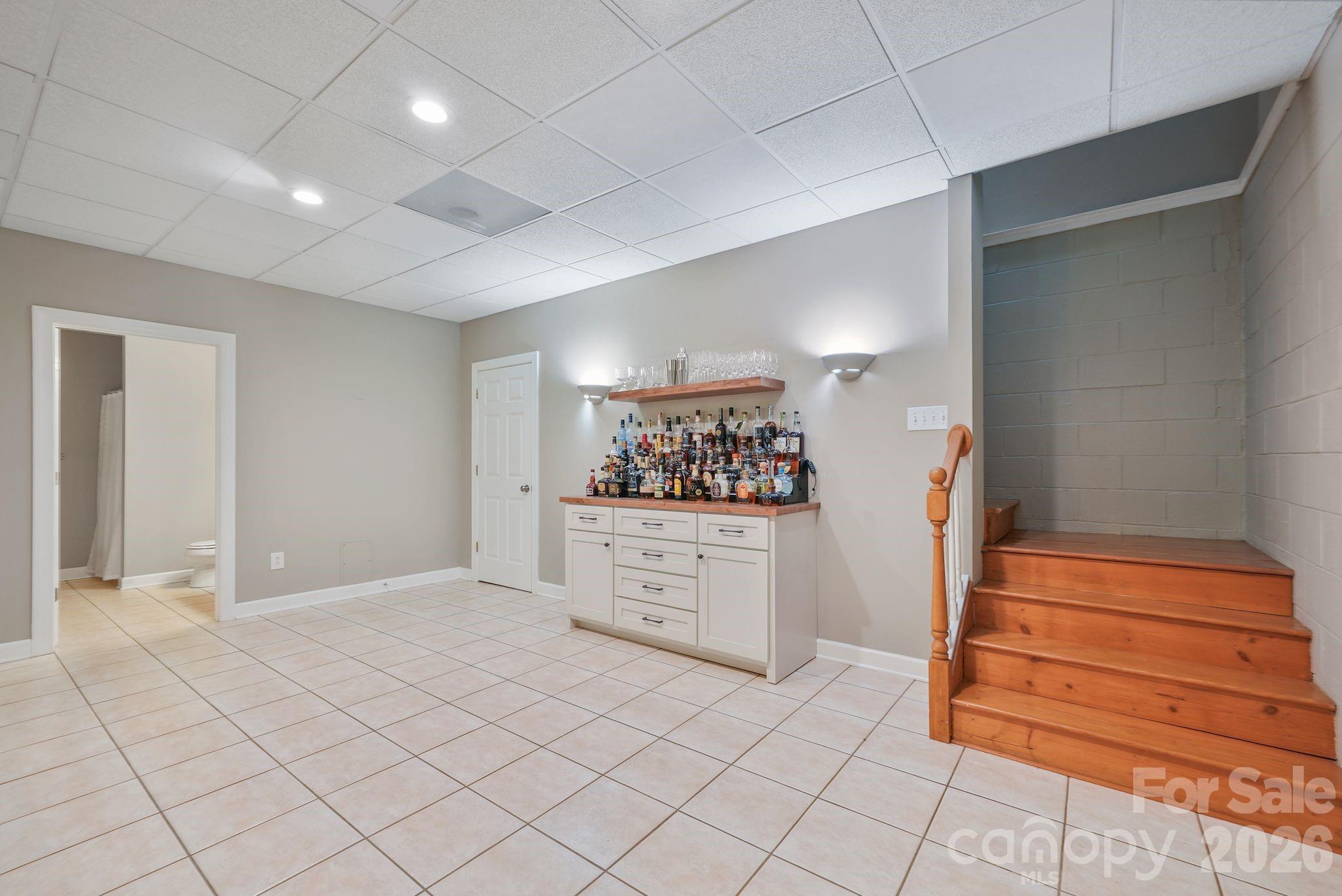 11 Greenway Drive