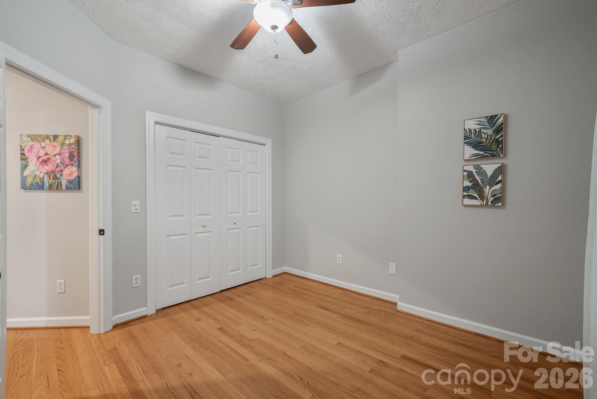 11 Greenway Drive
