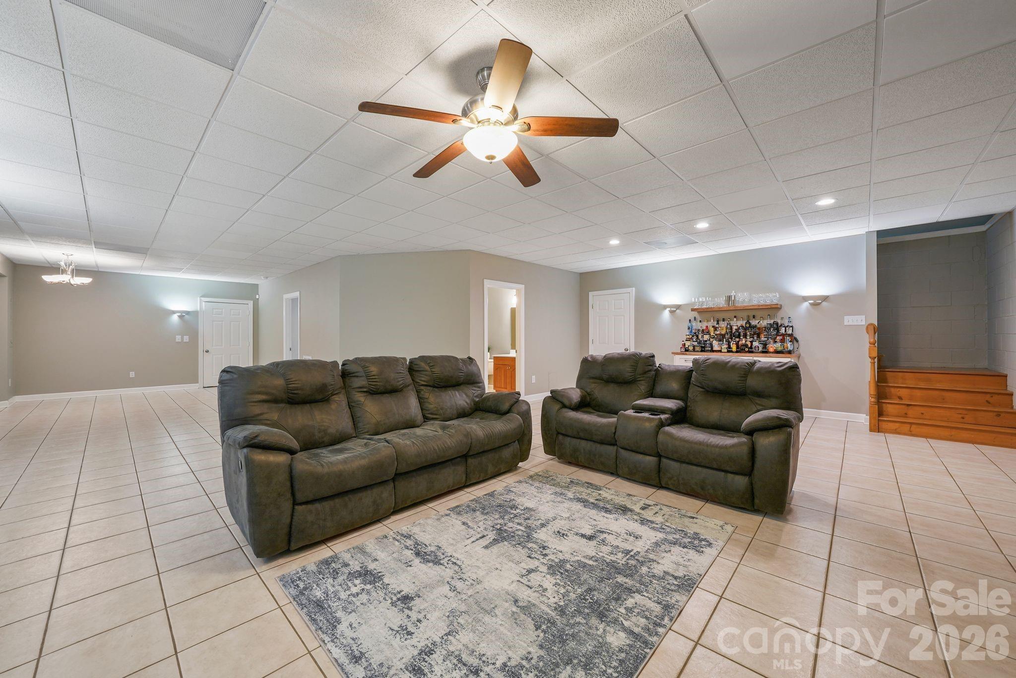 11 Greenway Drive