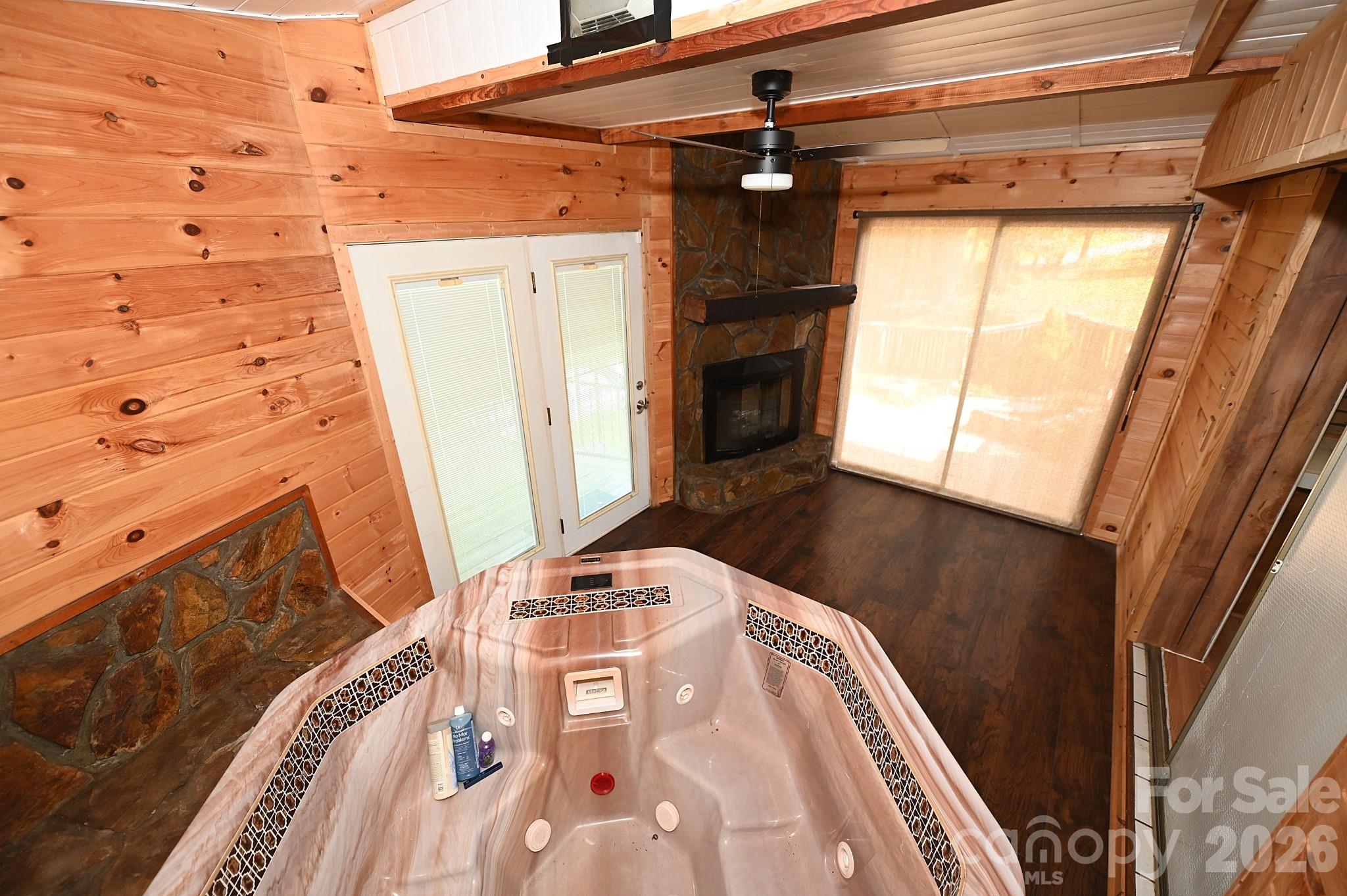 5190 Hidden Acres Lane