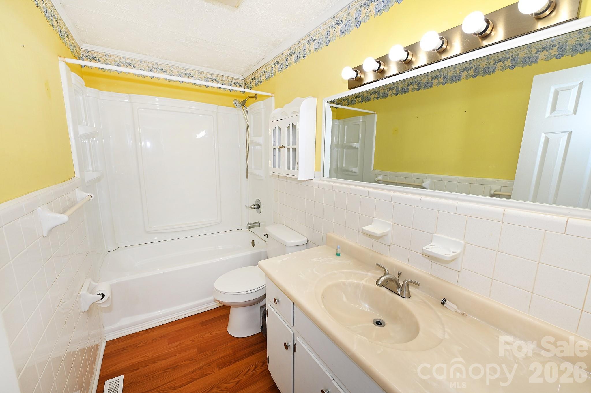 5190 Hidden Acres Lane
