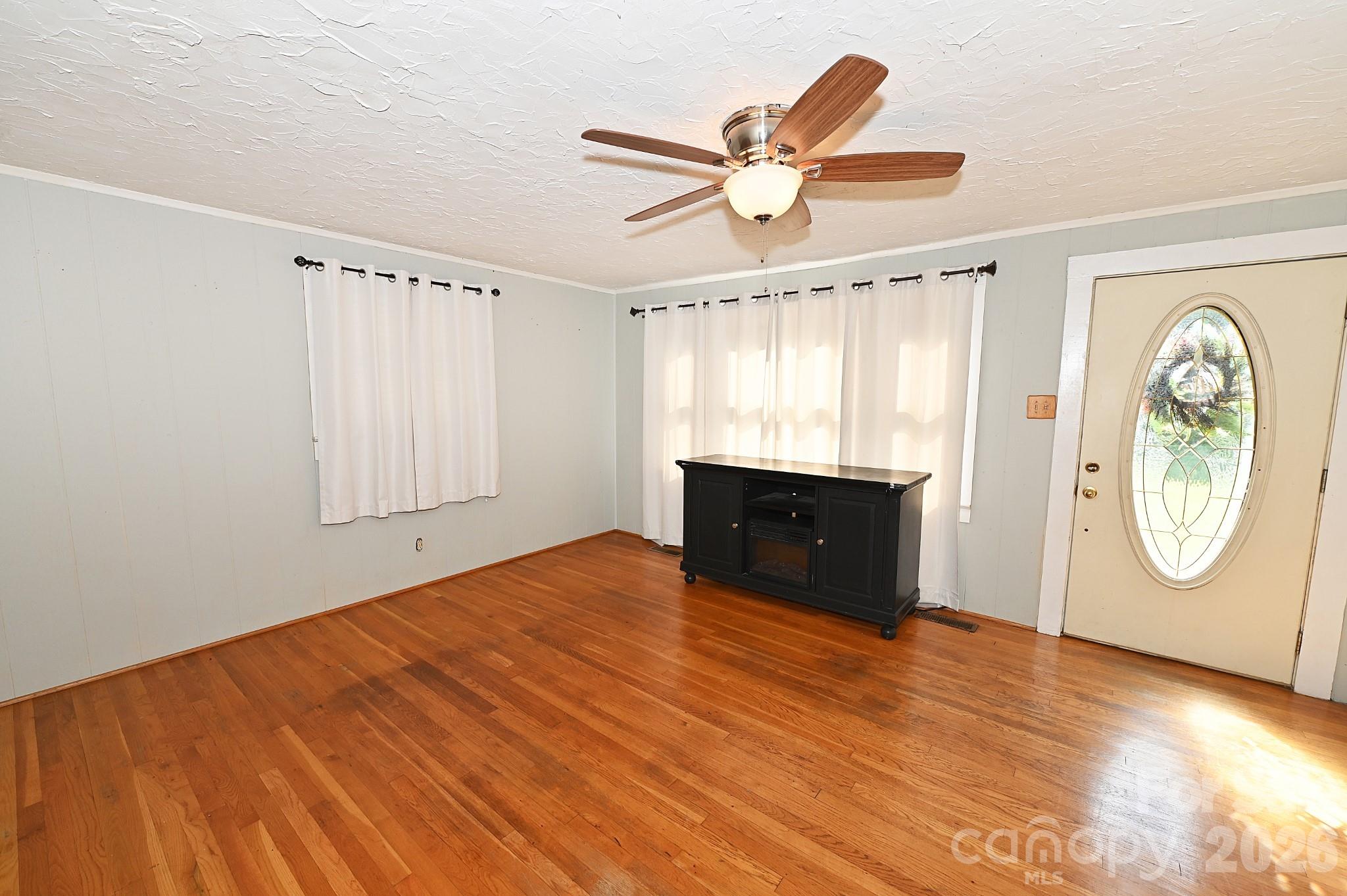 5190 Hidden Acres Lane