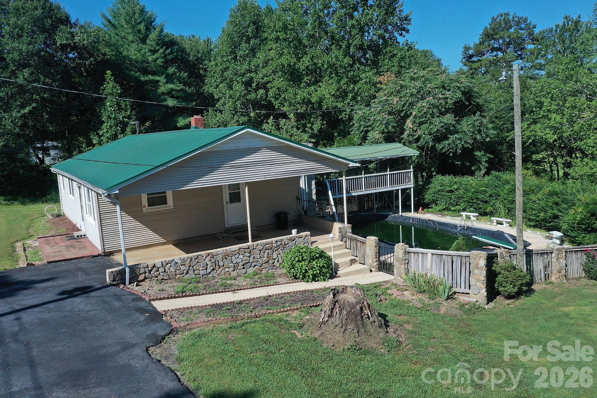 5190 Hidden Acres Lane