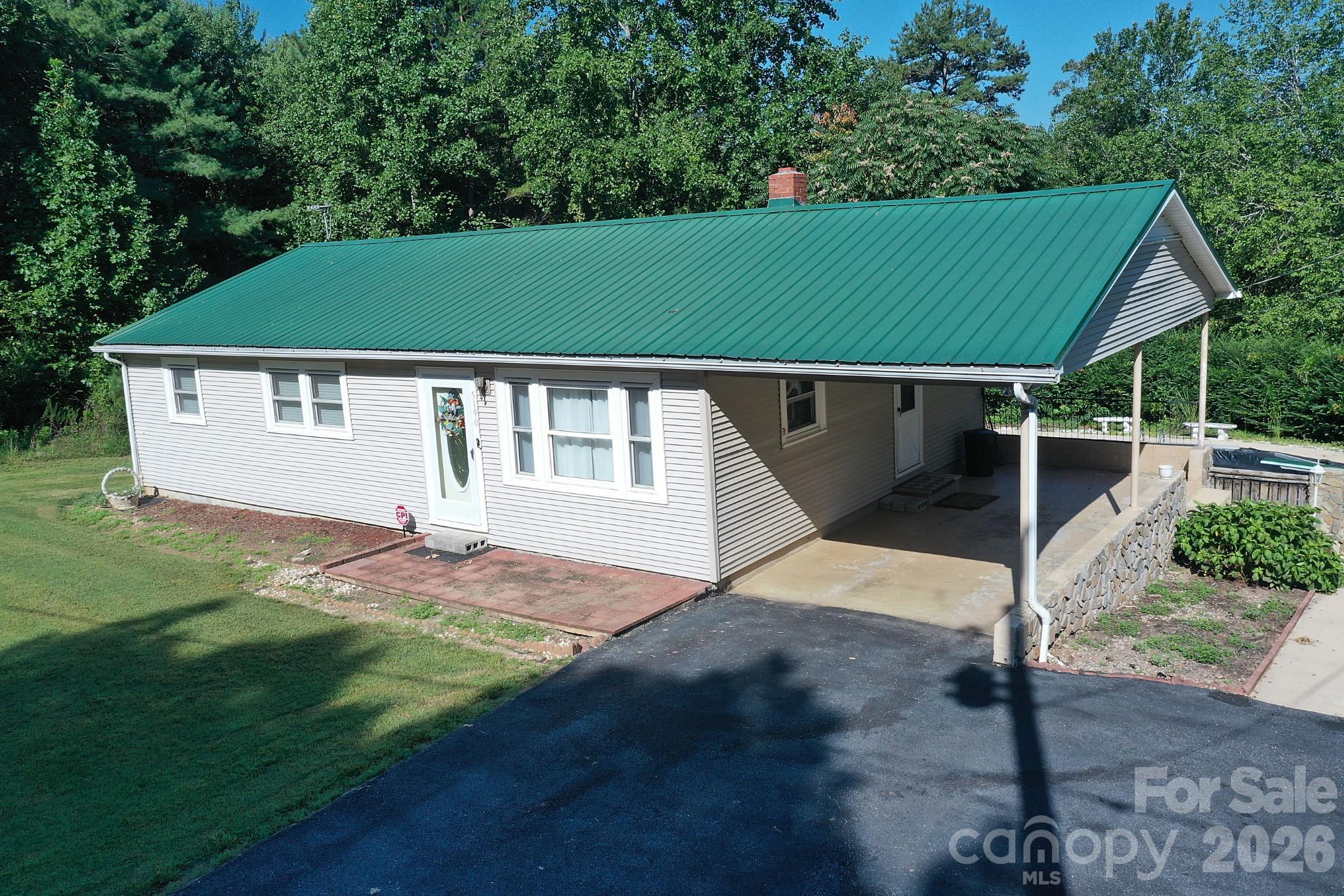 5190 Hidden Acres Lane