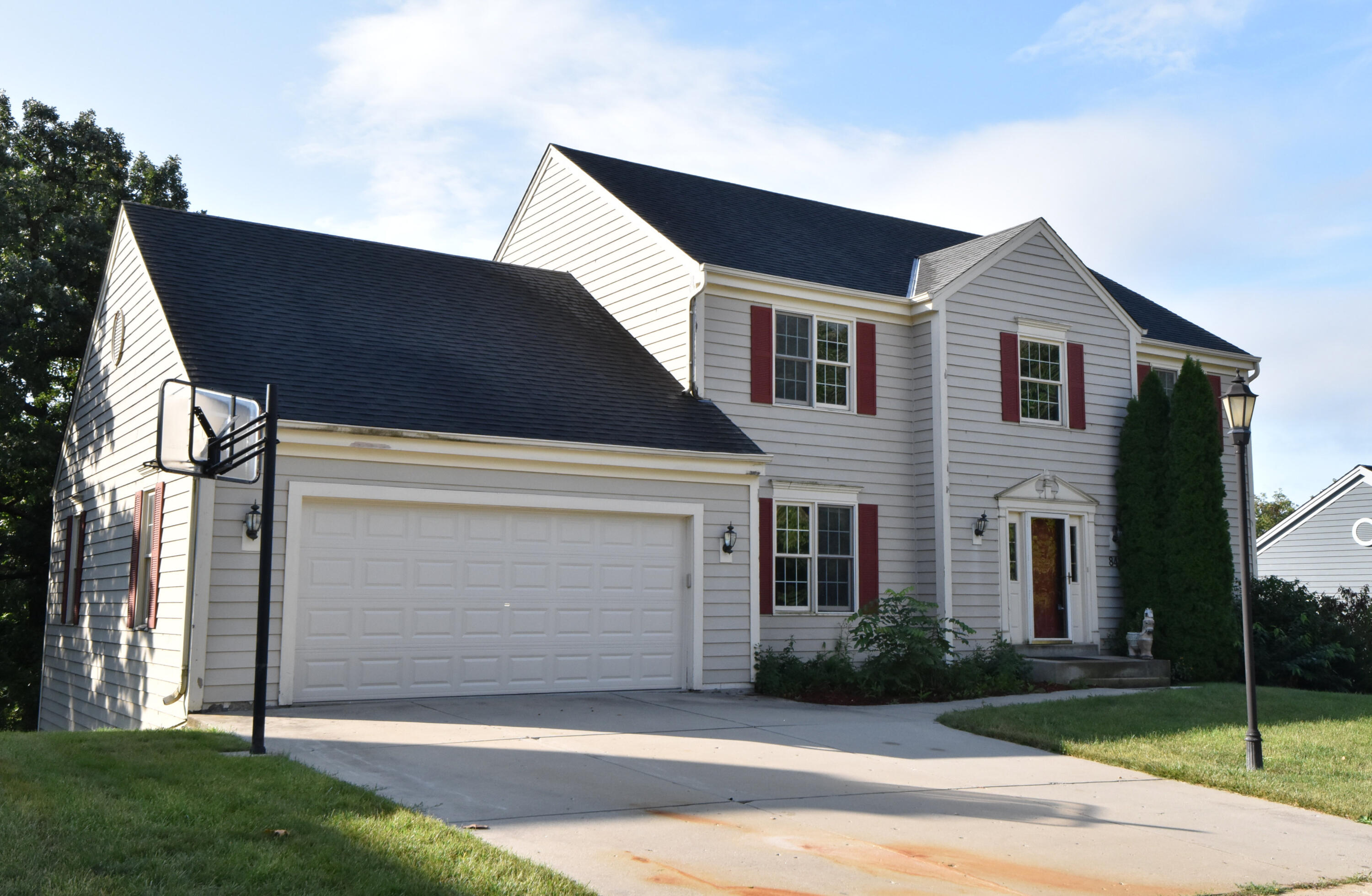 841 Lynnewood Dr
