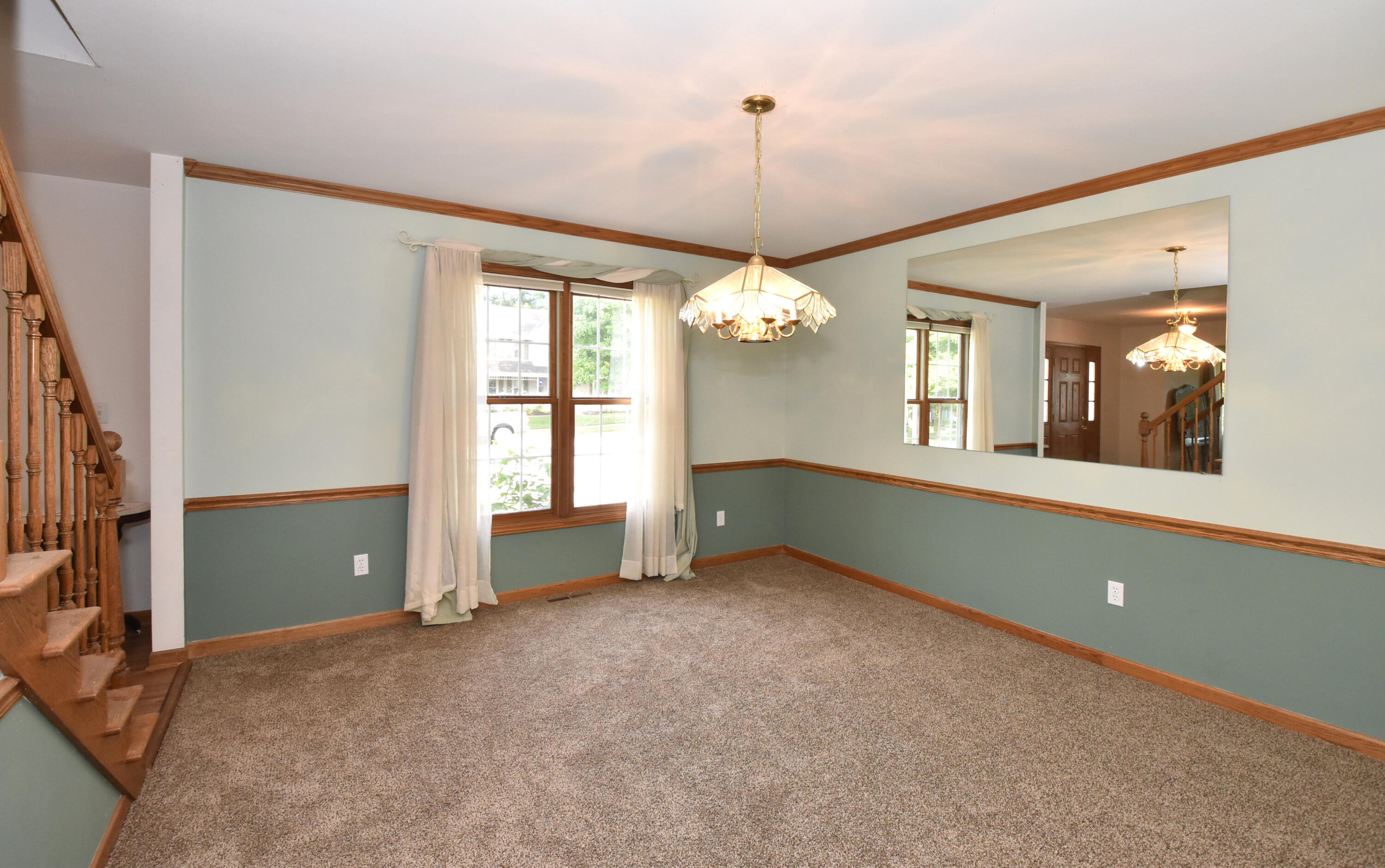 841 Lynnewood Dr