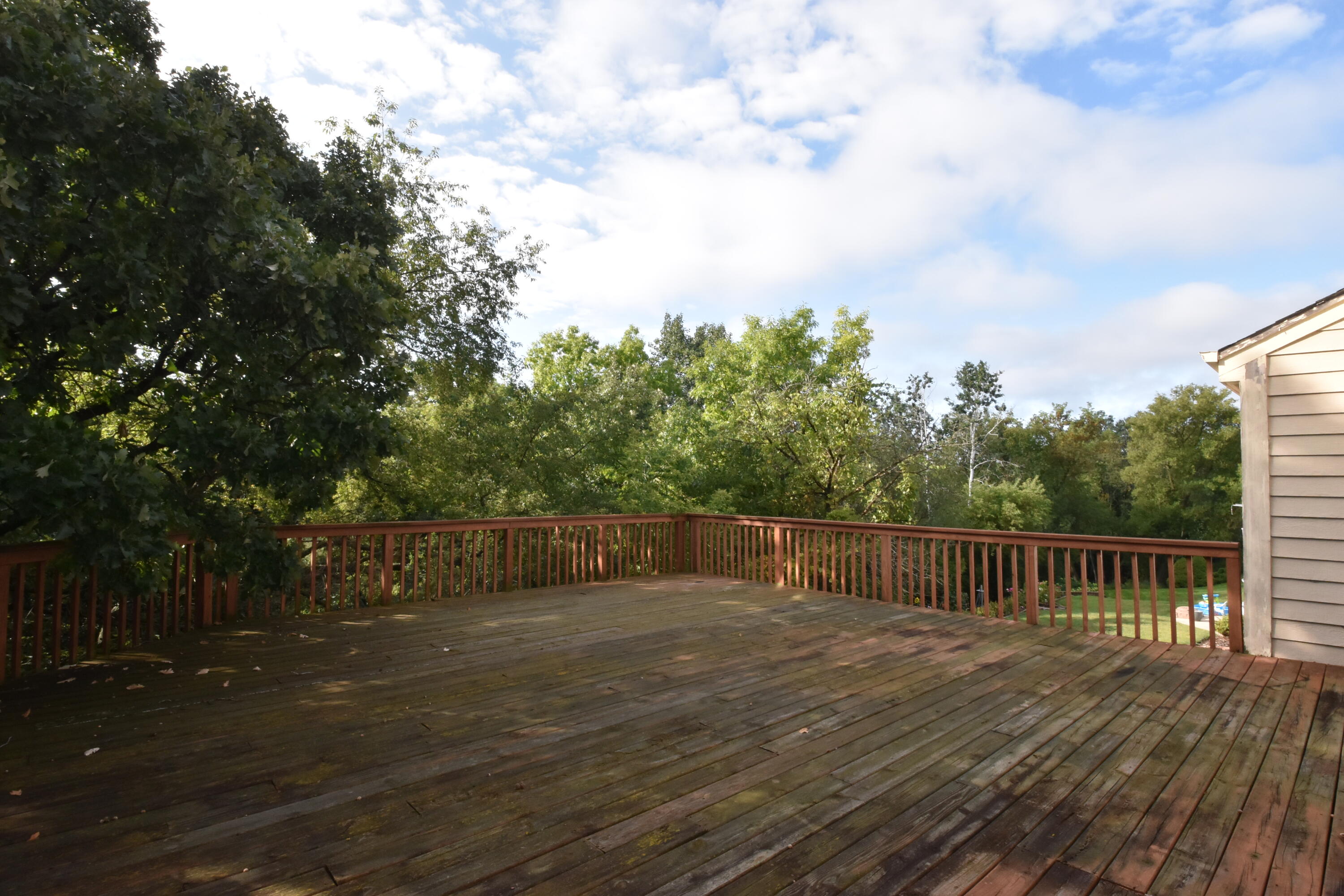 841 Lynnewood Dr