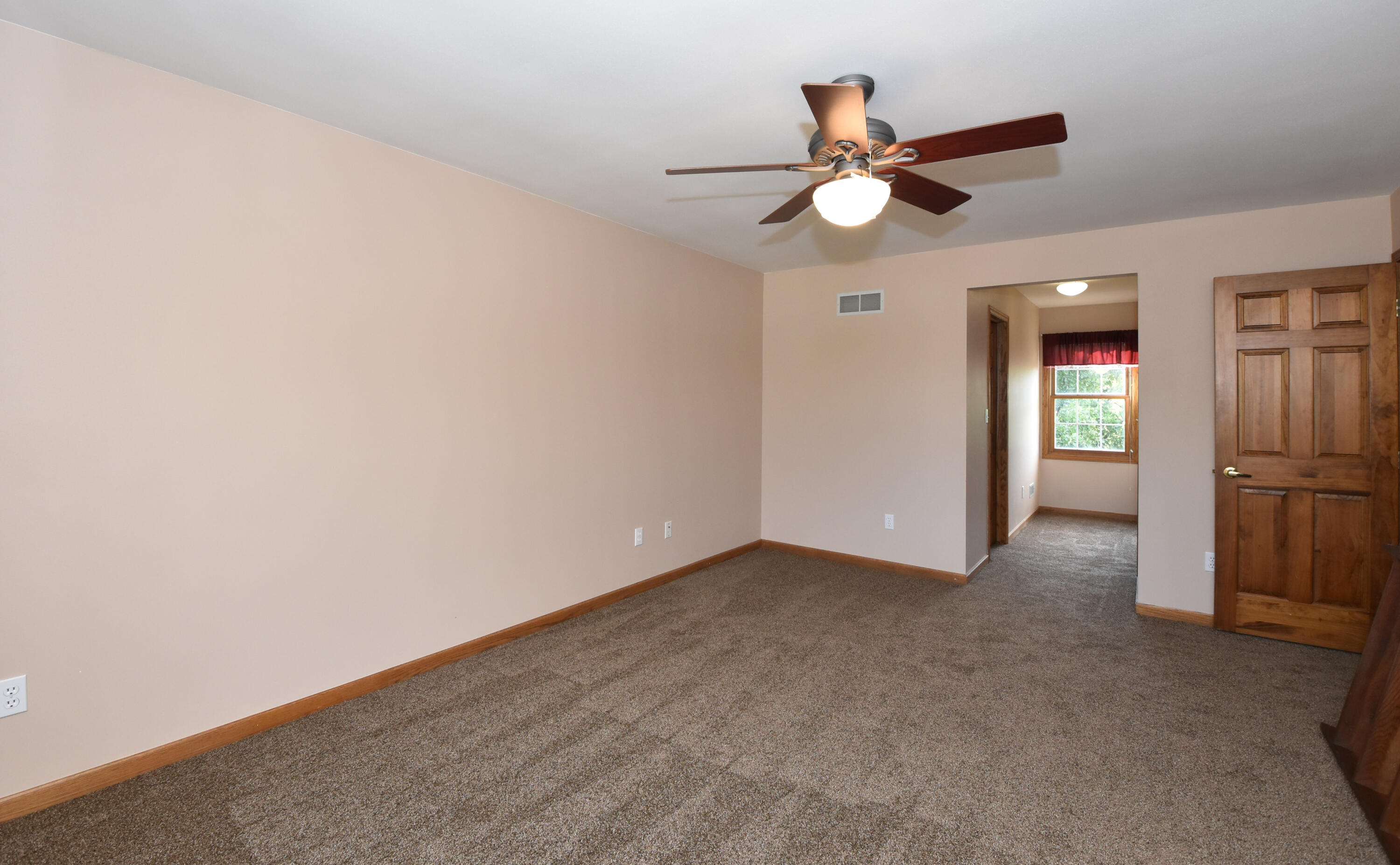 841 Lynnewood Dr