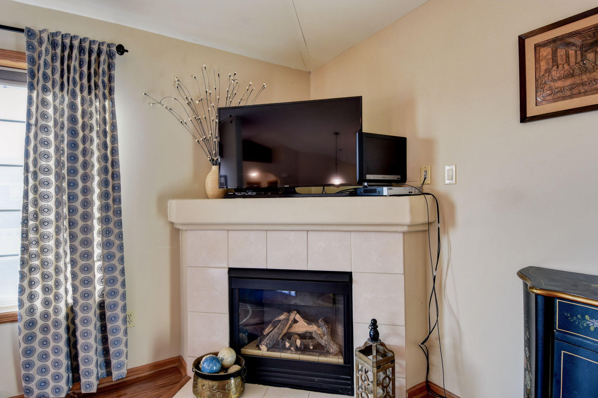 330 W Aspen Dr 12