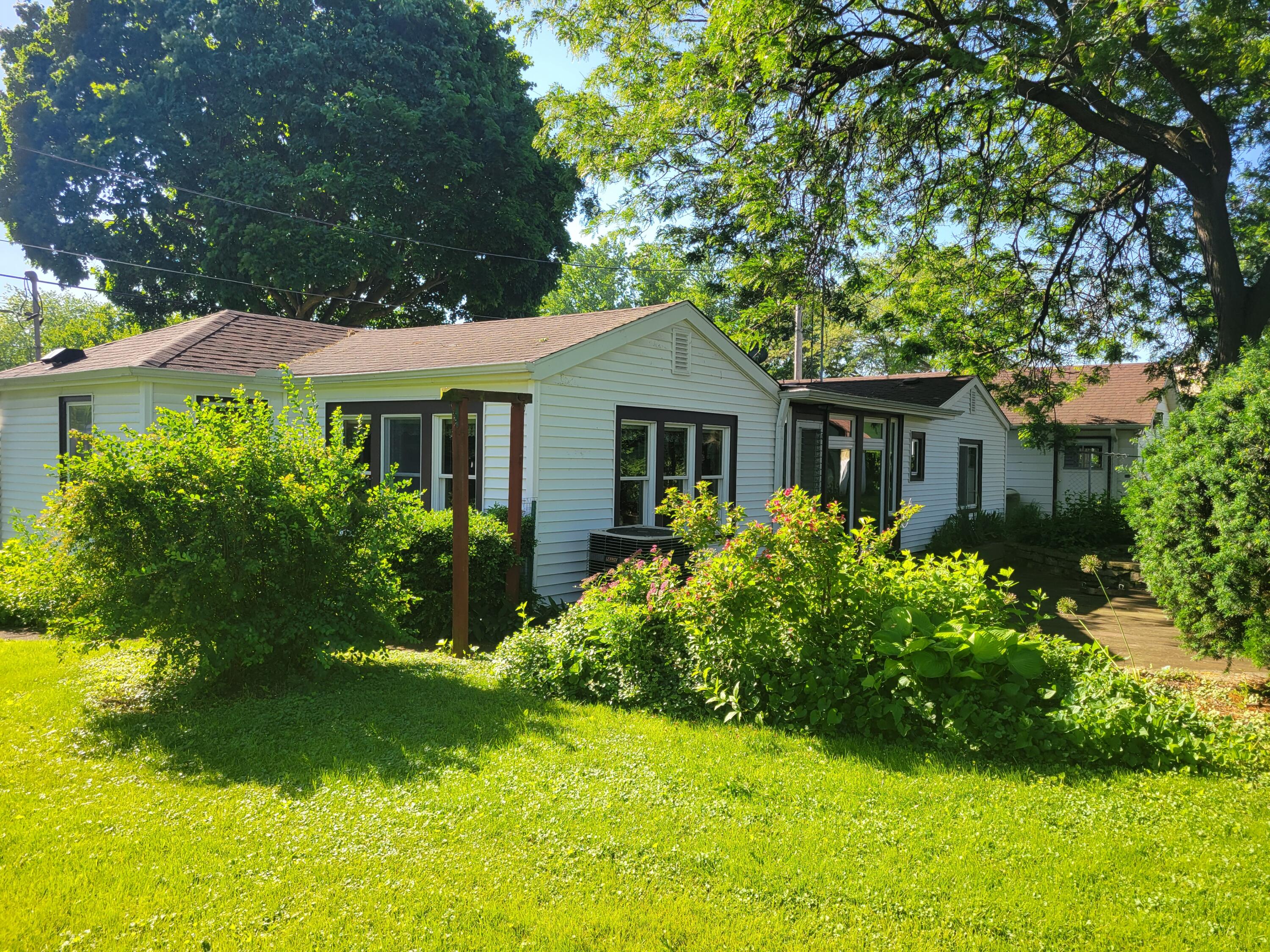 333 Wainwright Ave