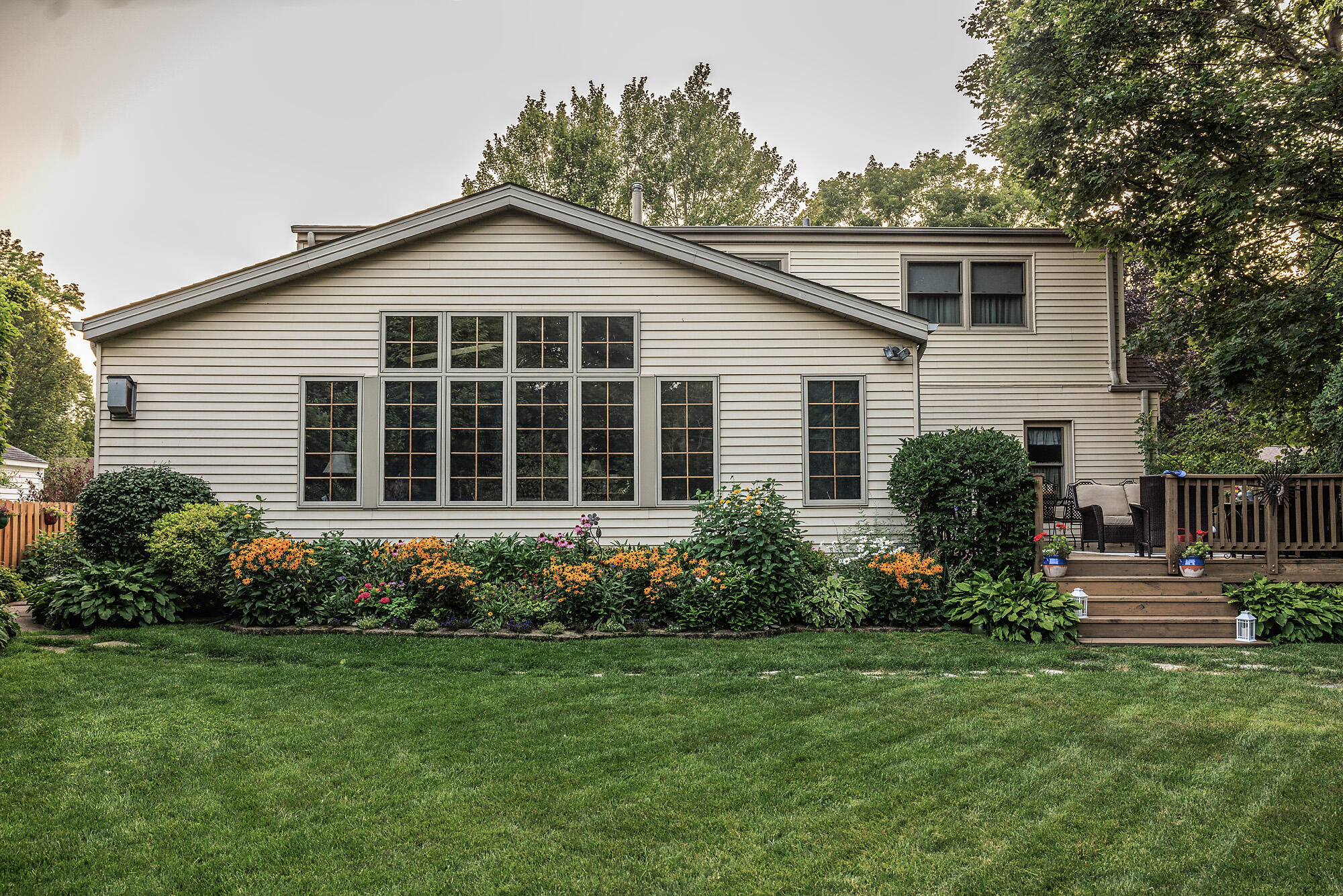 305 Fairview Ave