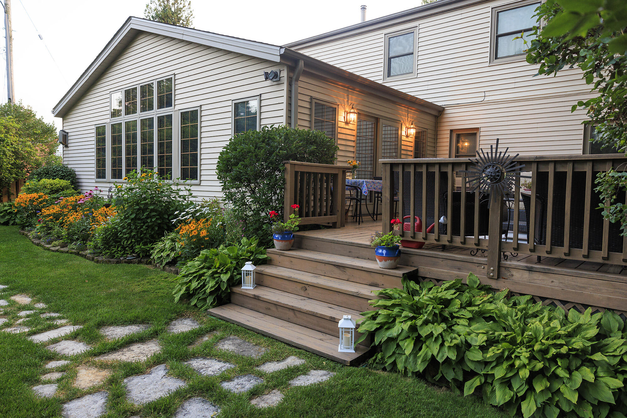 305 Fairview Ave