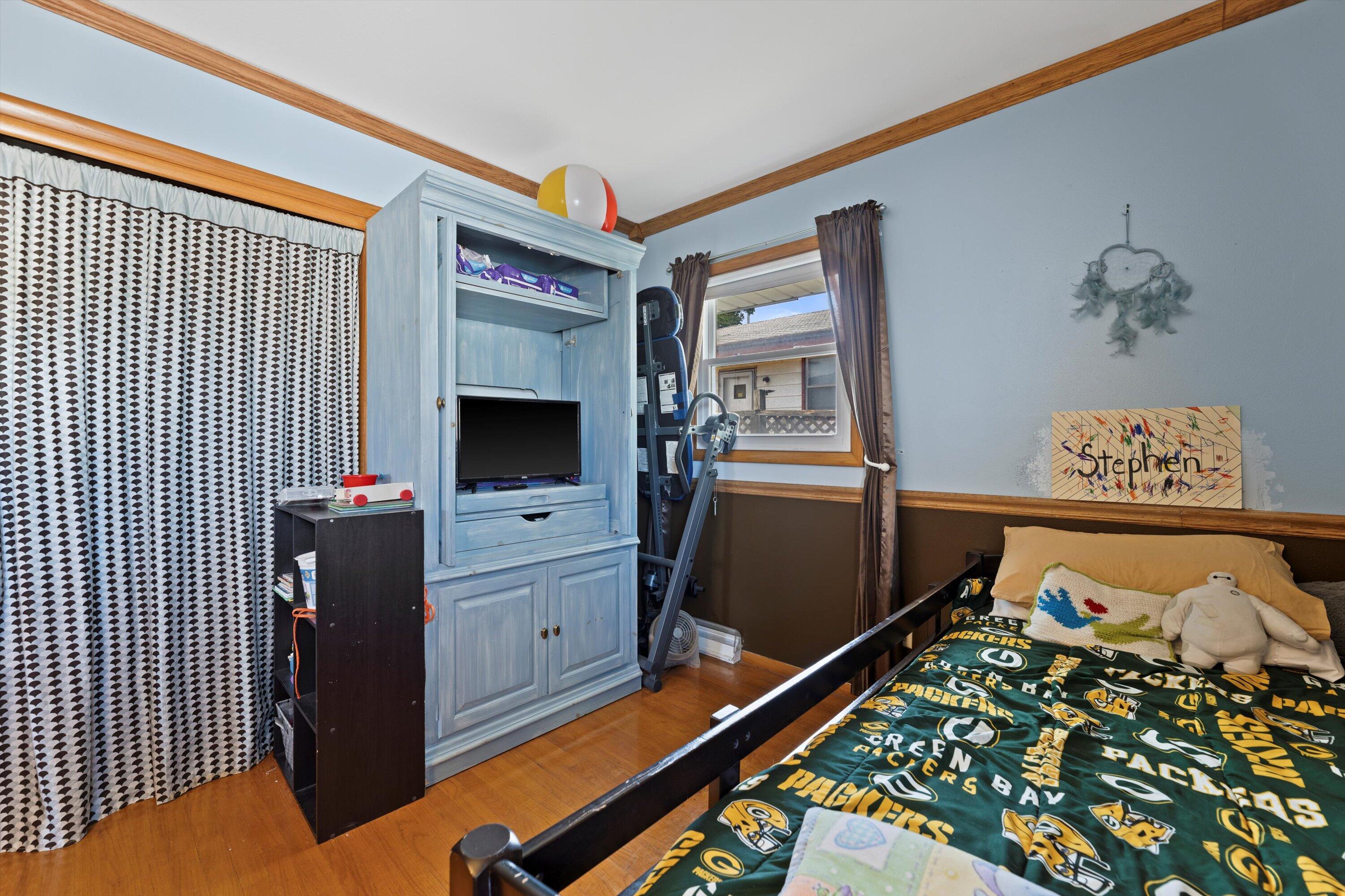 432 S 92nd Sts