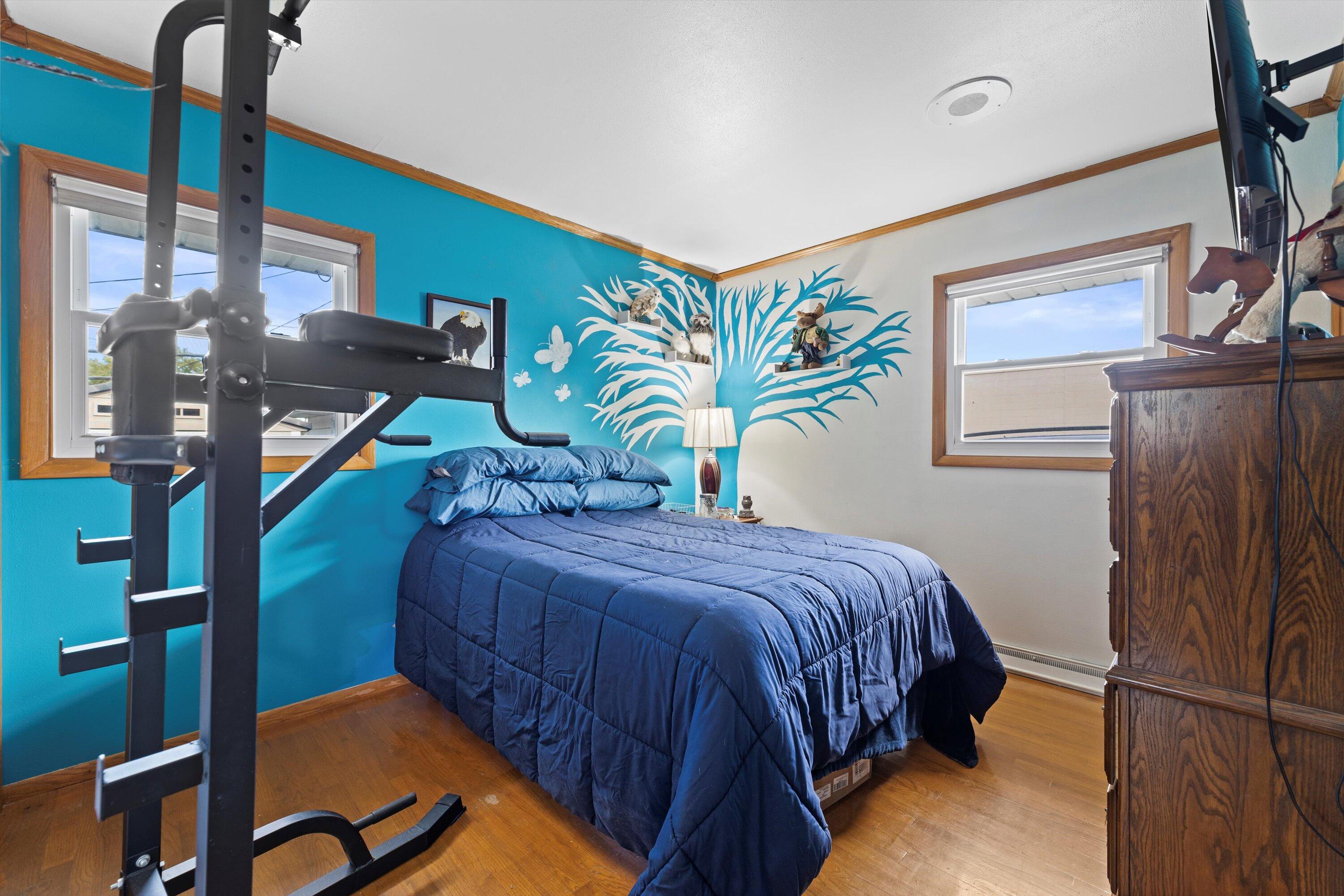 432 S 92nd Sts
