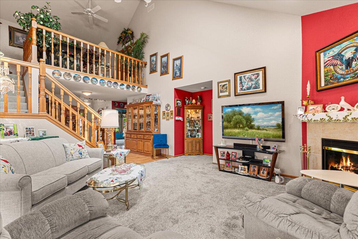 W203N16129 Pin Oak Cir